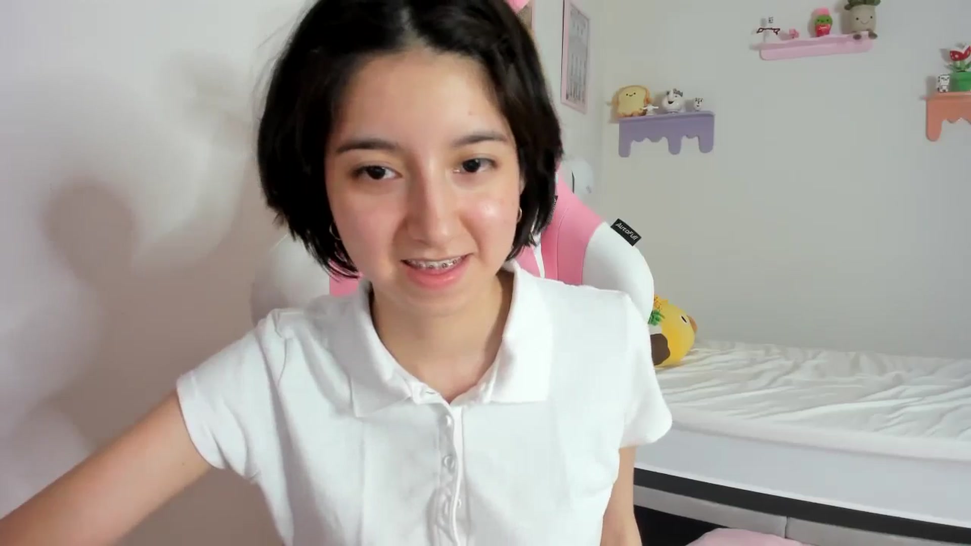Gallery image thumbnail from Cherrycute666's myfreecams stream on, 09/24/2023, 09:09 image 10 of 20