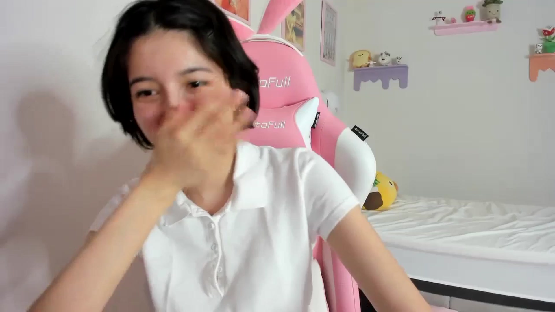 Gallery image thumbnail from Cherrycute666's myfreecams stream on, 09/24/2023, 09:09 image 8 of 20