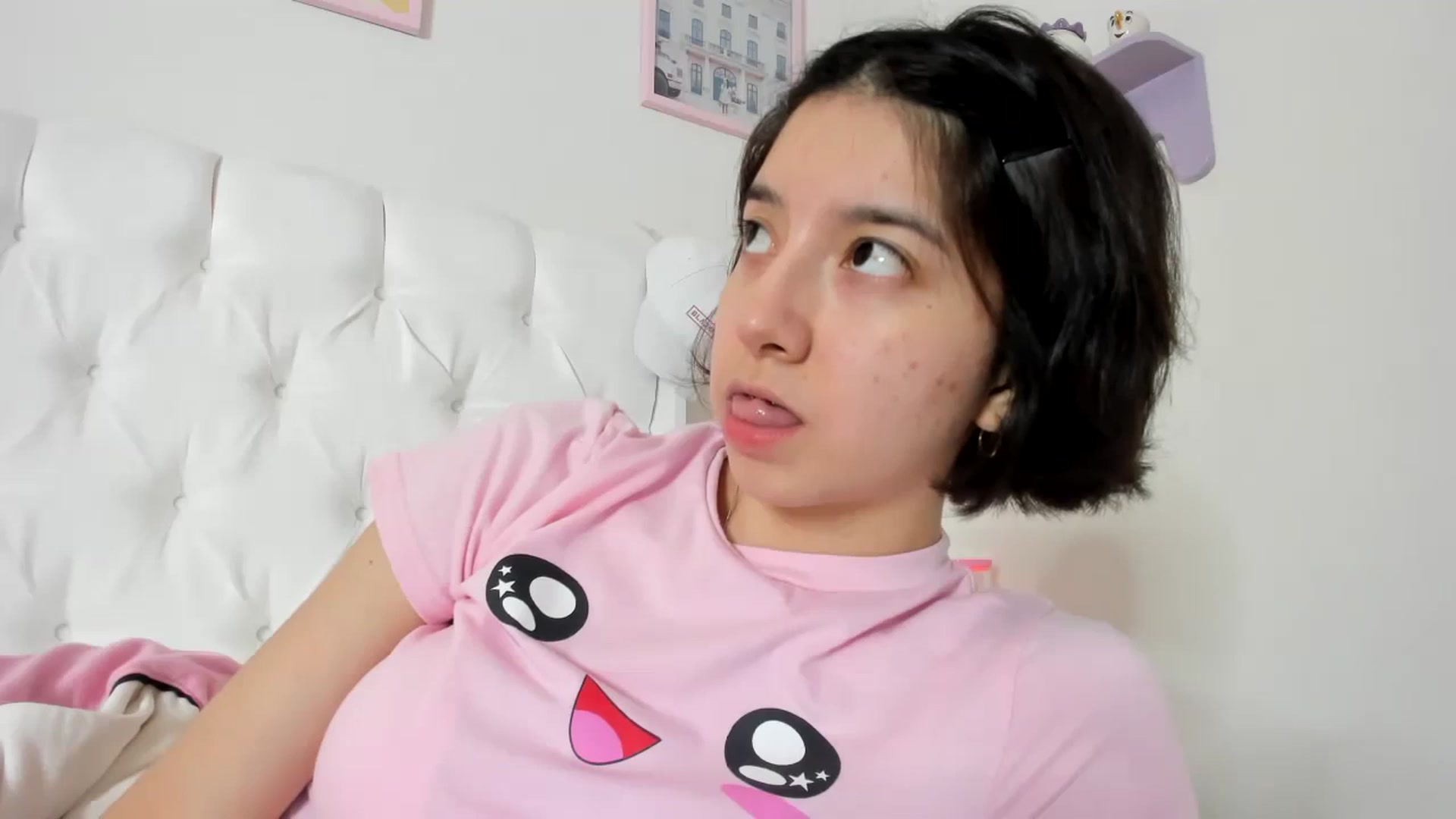 Gallery image thumbnail from Cherrycute666's myfreecams stream on, 09/25/2023, 05:52 image 6 of 20