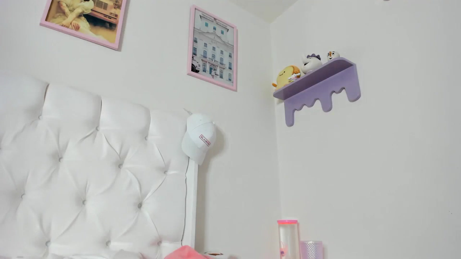 Gallery image thumbnail from Cherrycute666's myfreecams stream on, 09/25/2023, 05:52 image 3 of 20