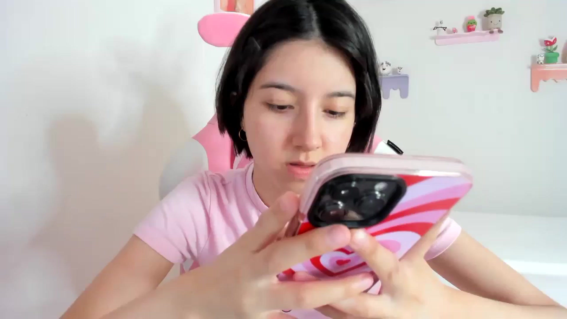 Gallery image thumbnail from Cherrycute666's myfreecams stream on, 09/26/2023, 01:05 image 5 of 20