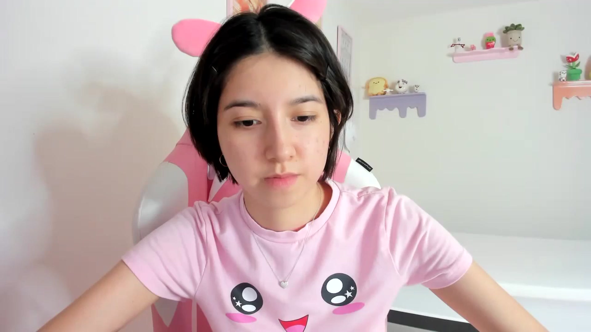 Gallery image thumbnail from Cherrycute666's myfreecams stream on, 09/26/2023, 01:05 image 1 of 20