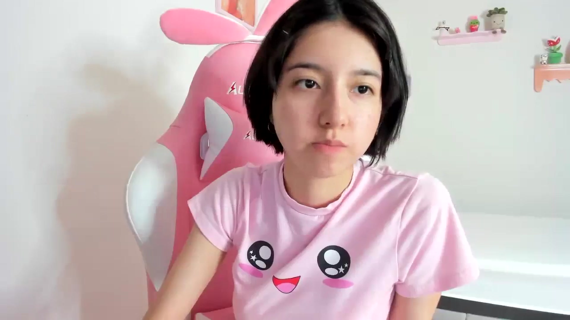 Gallery image thumbnail from Cherrycute666's myfreecams stream on, 09/26/2023, 01:05 image 4 of 20