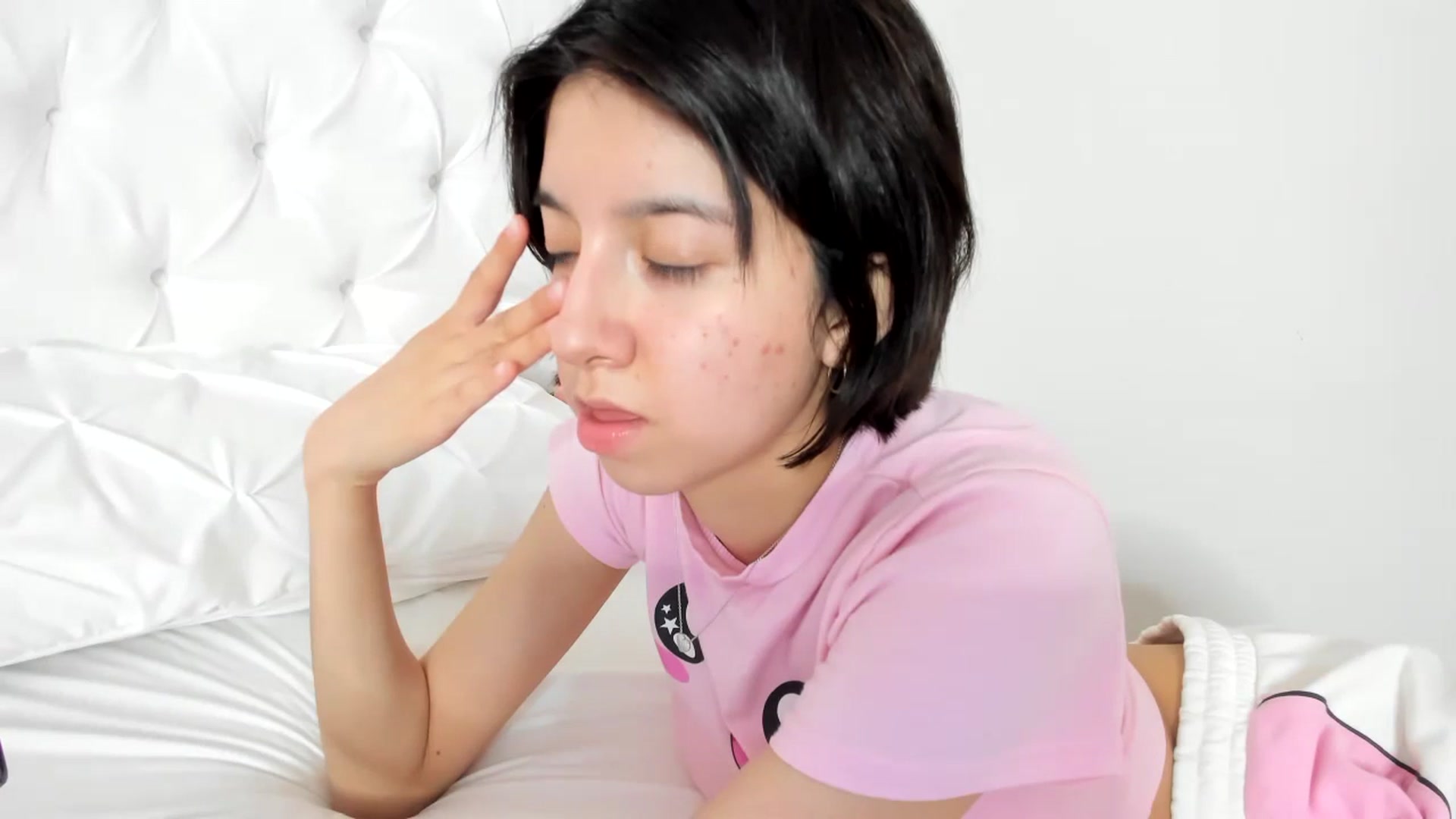 Gallery image thumbnail from Cherrycute666's myfreecams stream on, 09/26/2023, 07:27 image 18 of 20