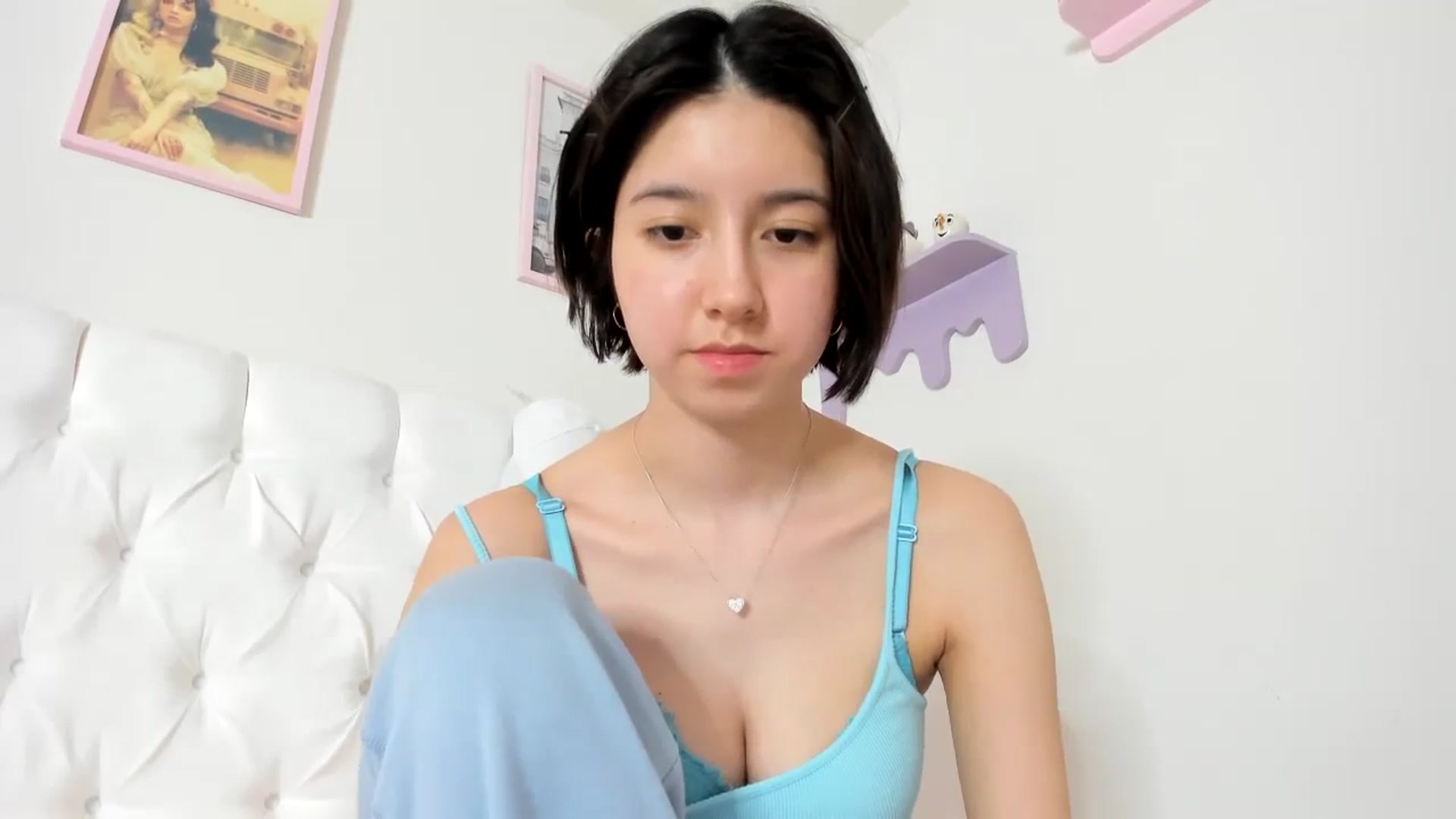 Gallery image thumbnail from Cherrycute666's myfreecams stream on, 09/27/2023, 01:45 image 6 of 20