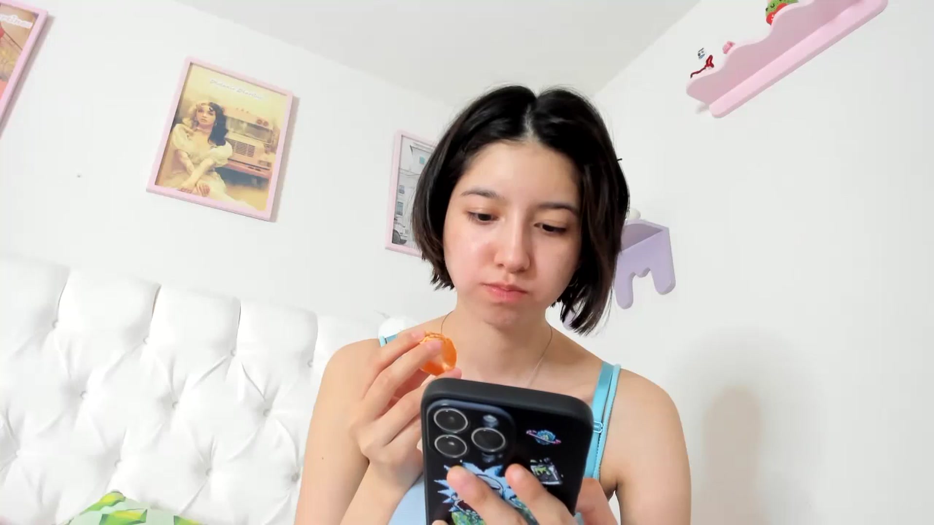 Gallery image thumbnail from Cherrycute666's myfreecams stream on, 09/27/2023, 07:23 image 14 of 20