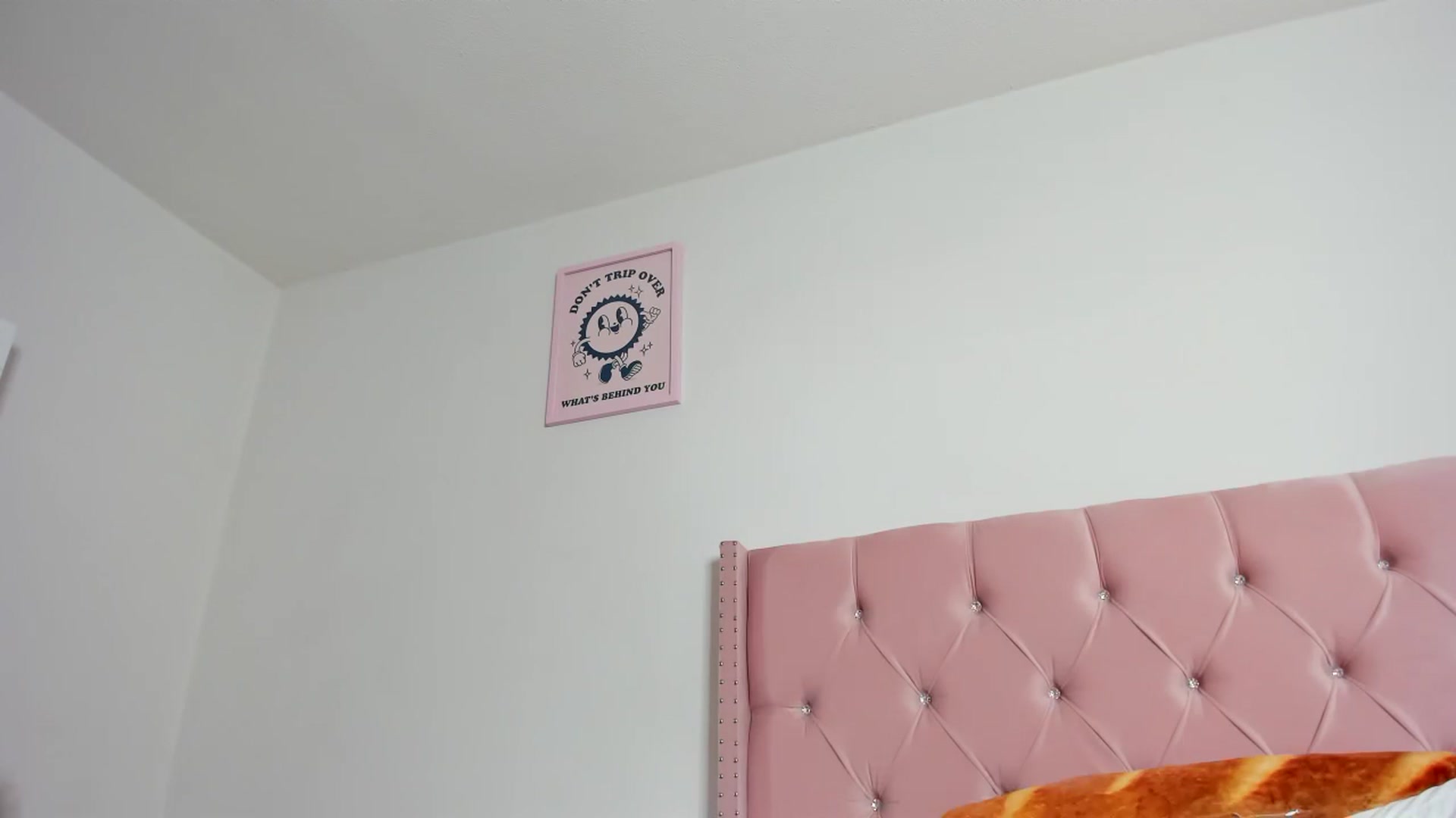 Gallery image thumbnail from Cherrycute666's myfreecams stream on, 09/27/2023, 08:38 image 17 of 20