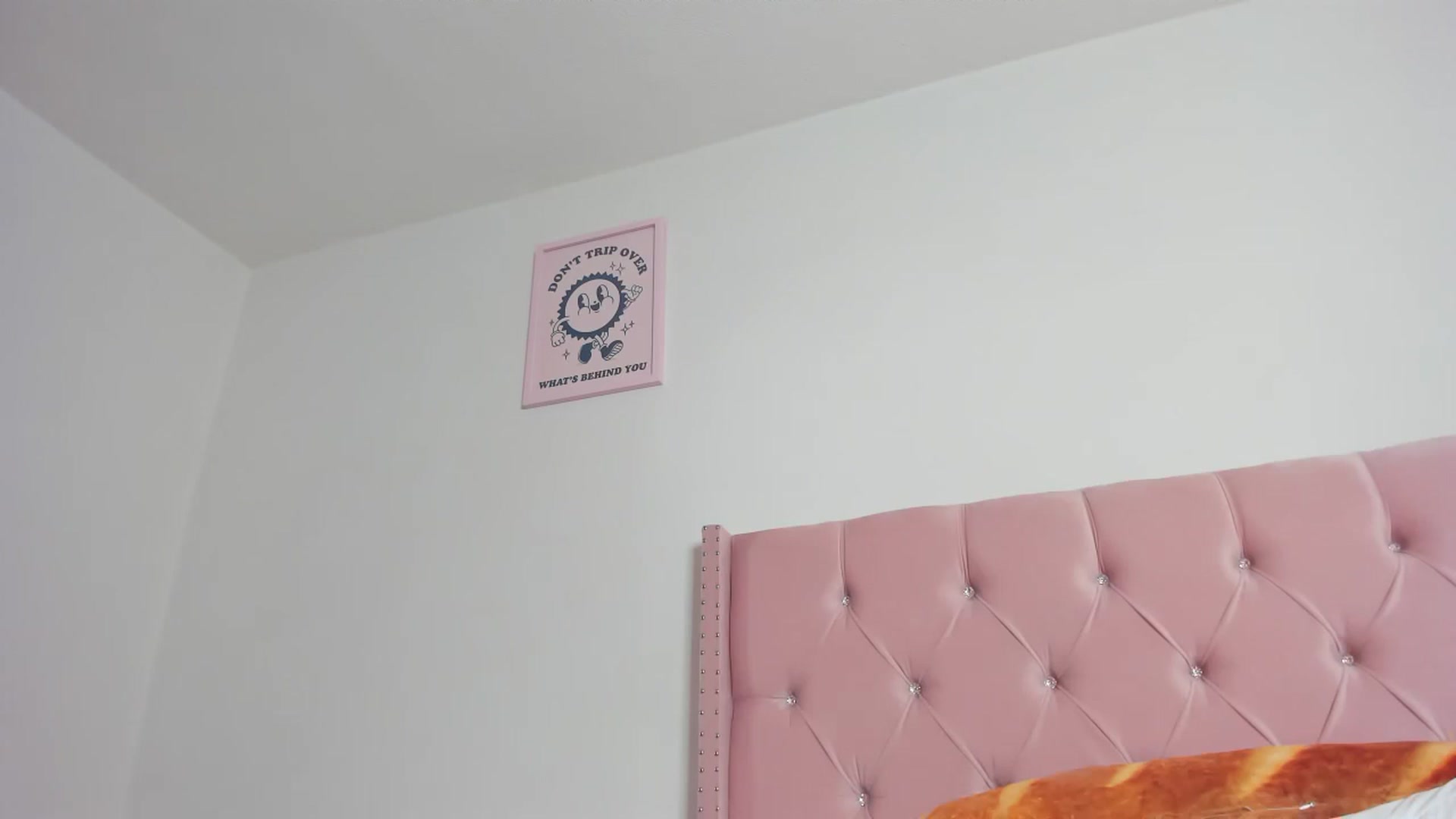 Gallery image thumbnail from Cherrycute666's myfreecams stream on, 09/27/2023, 08:38 image 19 of 20