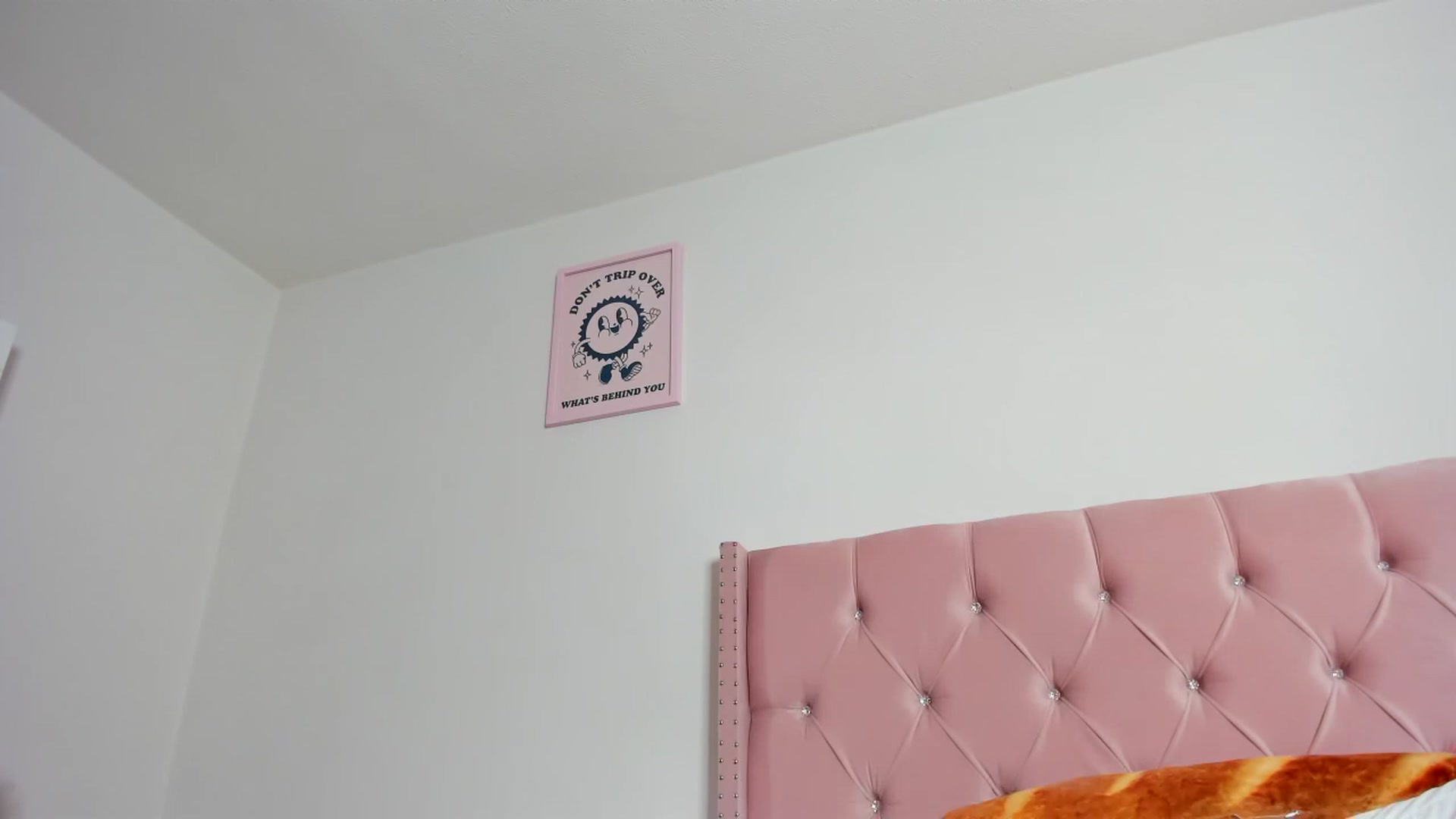 Gallery image thumbnail from Cherrycute666's myfreecams stream on, 09/27/2023, 08:38 image 18 of 20