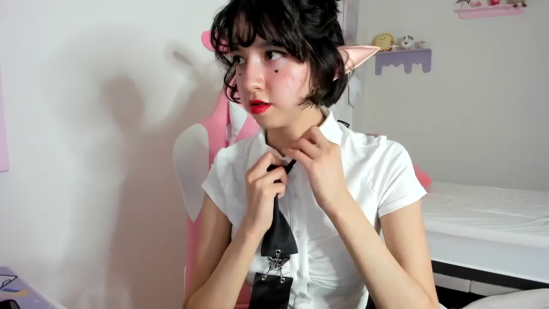 Gallery image thumbnail from Cherrycute666's myfreecams stream on, 09/28/2023, 08:15 image 4 of 20