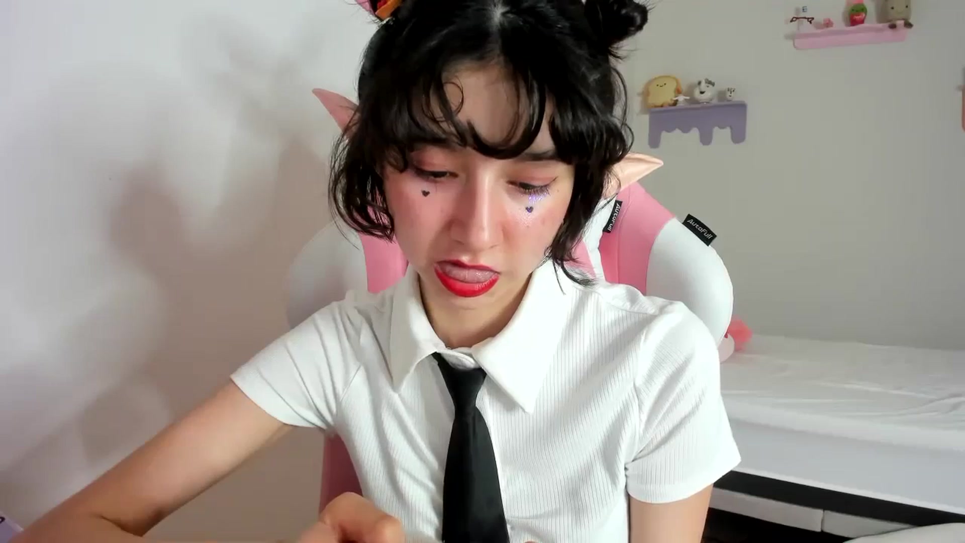 Gallery image thumbnail from Cherrycute666's myfreecams stream on, 09/28/2023, 08:15 image 8 of 20