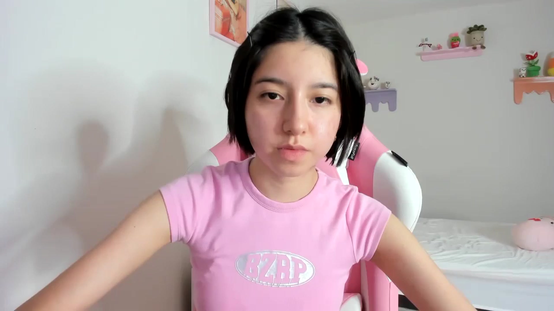Gallery image thumbnail from Cherrycute666's myfreecams stream on, 09/29/2023, 02:58 image 8 of 20