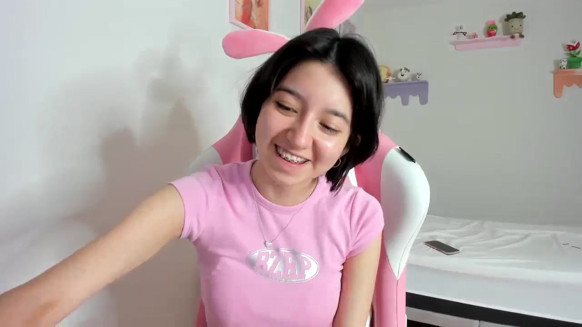 Gallery image thumbnail from Cherrycute666's myfreecams stream on, 09/29/2023, 06:56 image 18 of 20