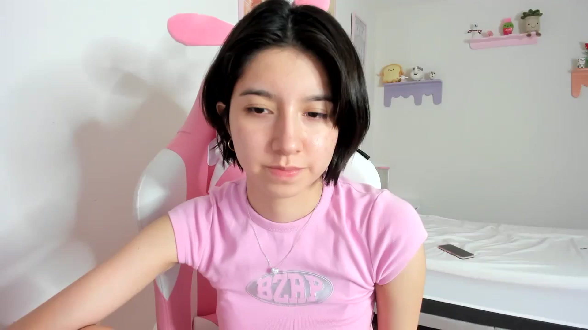 Gallery image thumbnail from Cherrycute666's myfreecams stream on, 09/29/2023, 07:19 image 7 of 20