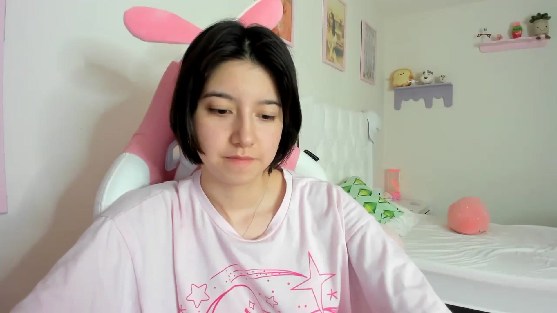 Gallery image thumbnail from Cherrycute666's myfreecams stream on, 09/29/2023, 20:37 image 2 of 20