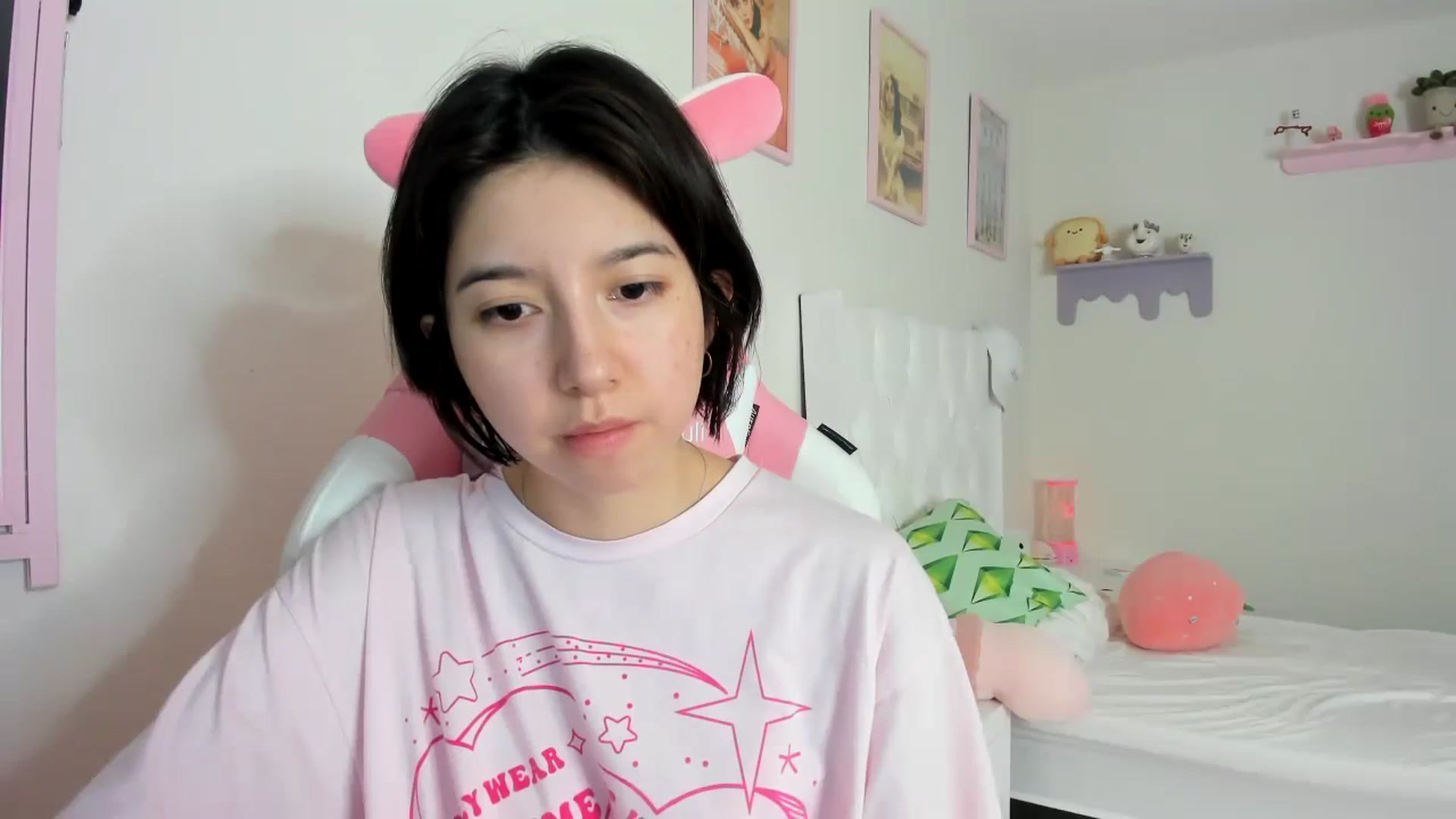Gallery image thumbnail from Cherrycute666's myfreecams stream on, 09/29/2023, 20:37 image 15 of 20