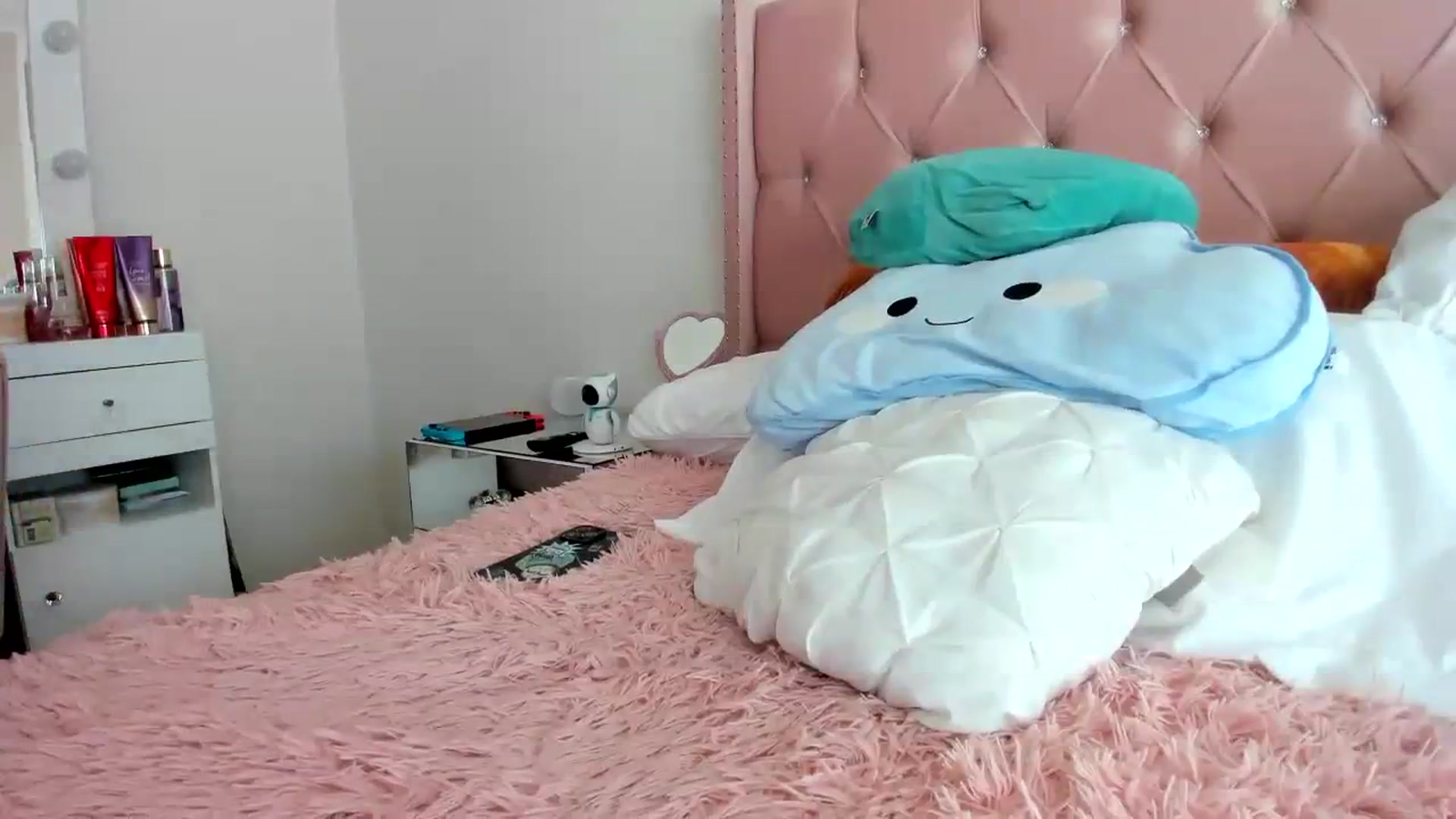 Gallery image thumbnail from Cherrycute666's myfreecams stream on, 09/29/2023, 22:42 image 10 of 20
