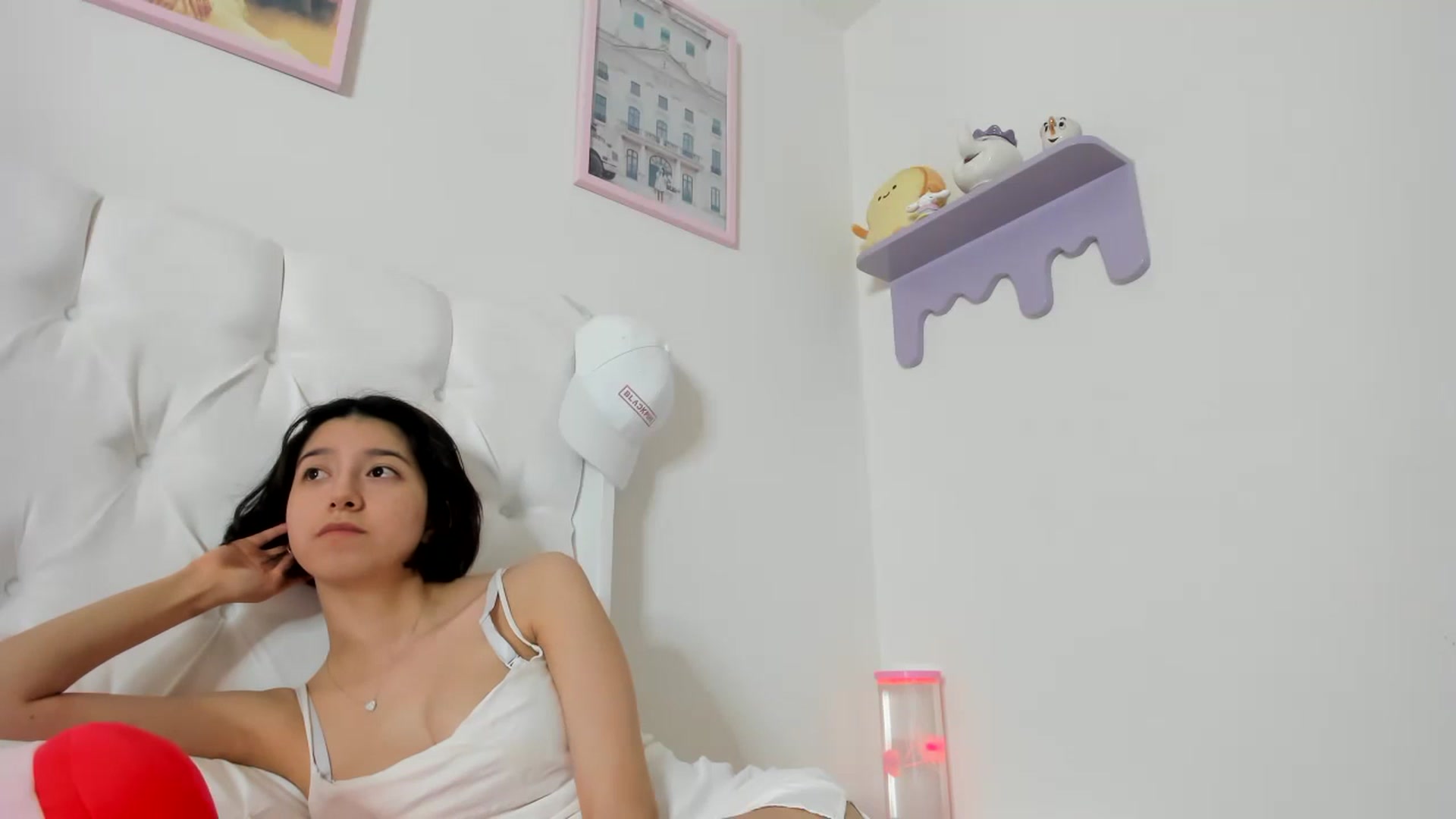 Gallery image thumbnail from Cherrycute666's myfreecams stream on, 09/30/2023, 03:05 image 17 of 20