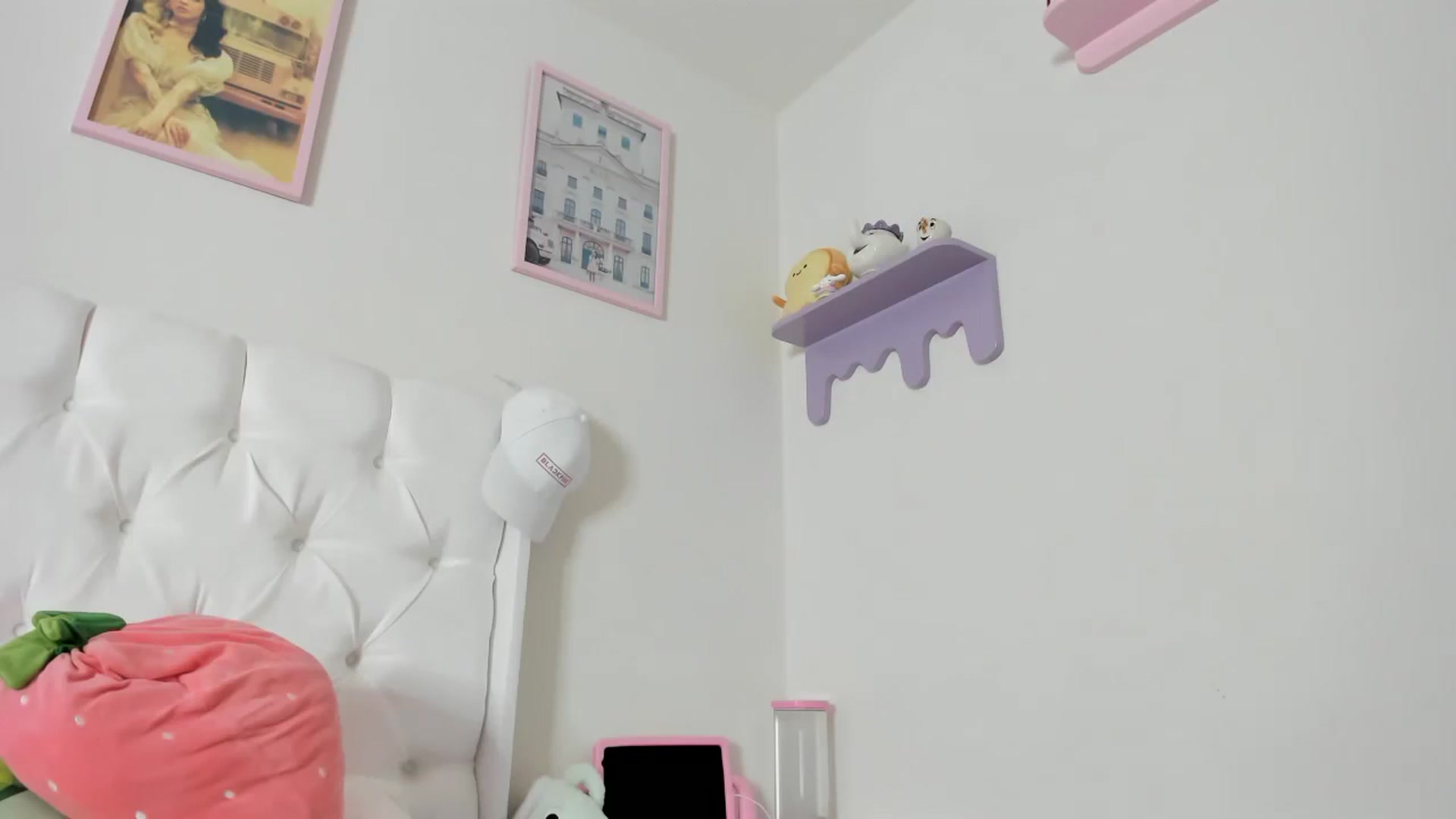 Gallery image thumbnail from Cherrycute666's myfreecams stream on, 10/02/2023, 08:50 image 20 of 20