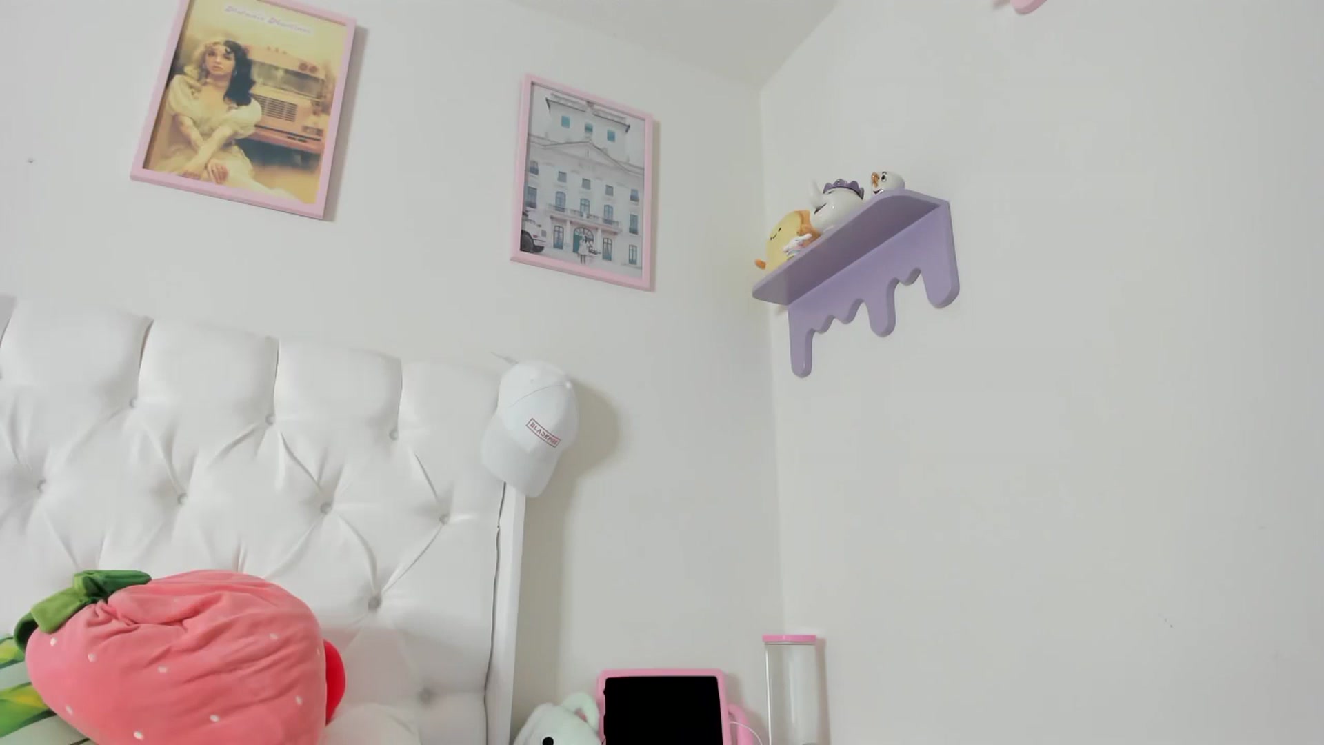 Gallery image thumbnail from Cherrycute666's myfreecams stream on, 10/02/2023, 08:50 image 10 of 20