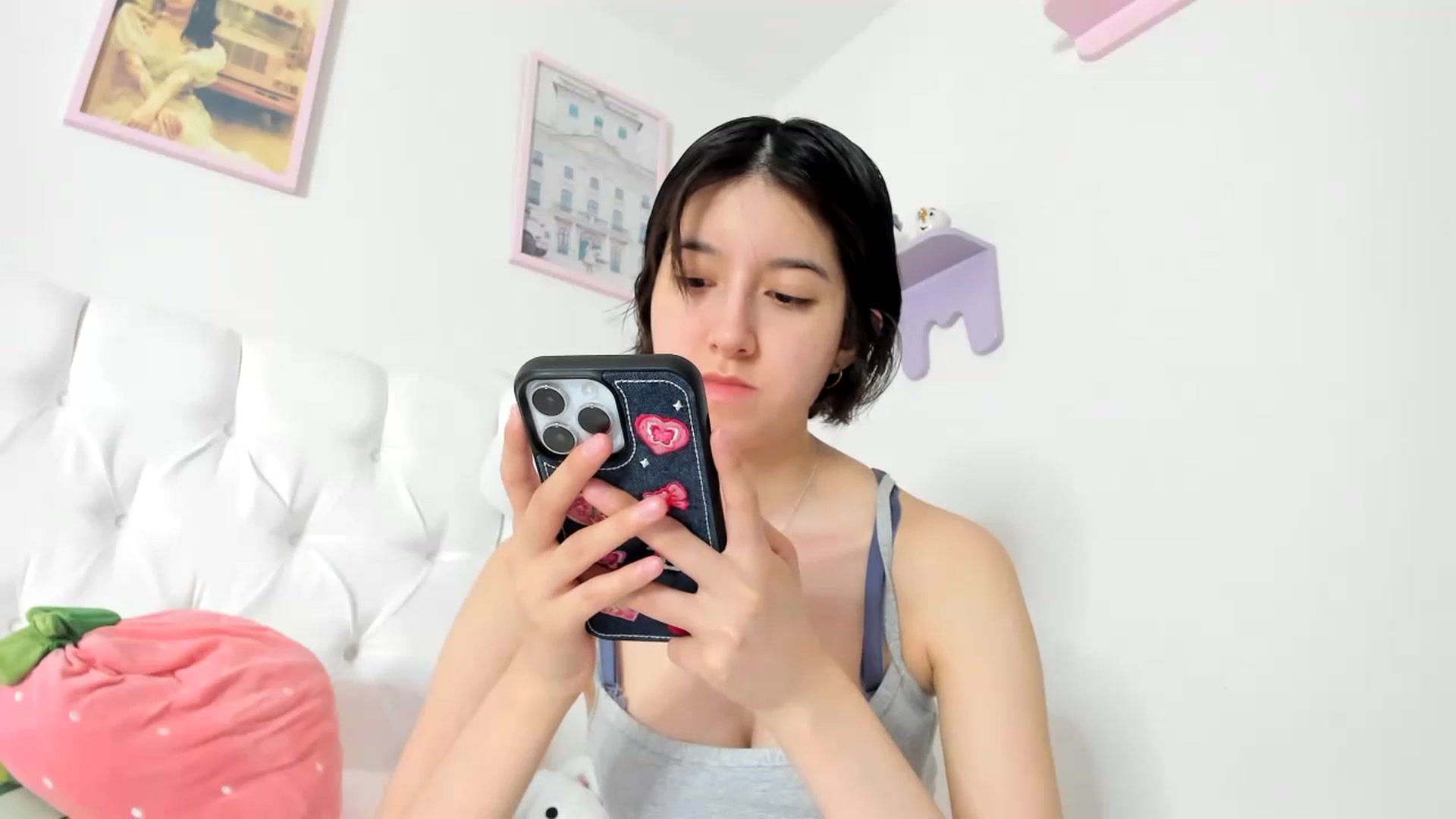 Gallery image thumbnail from Cherrycute666's myfreecams stream on, 10/02/2023, 08:50 image 19 of 20