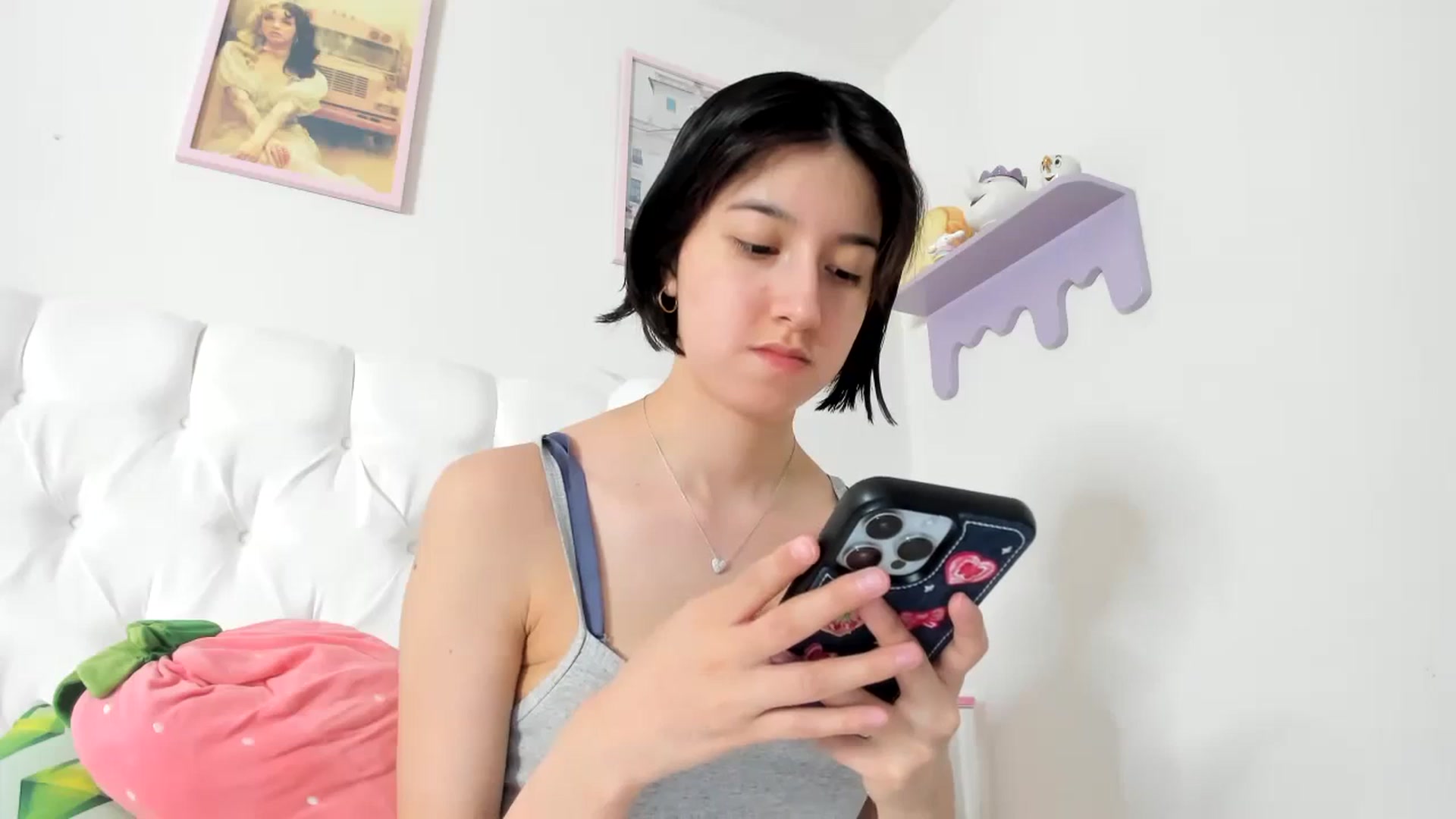 Gallery image thumbnail from Cherrycute666's myfreecams stream on, 10/02/2023, 08:50 image 15 of 20
