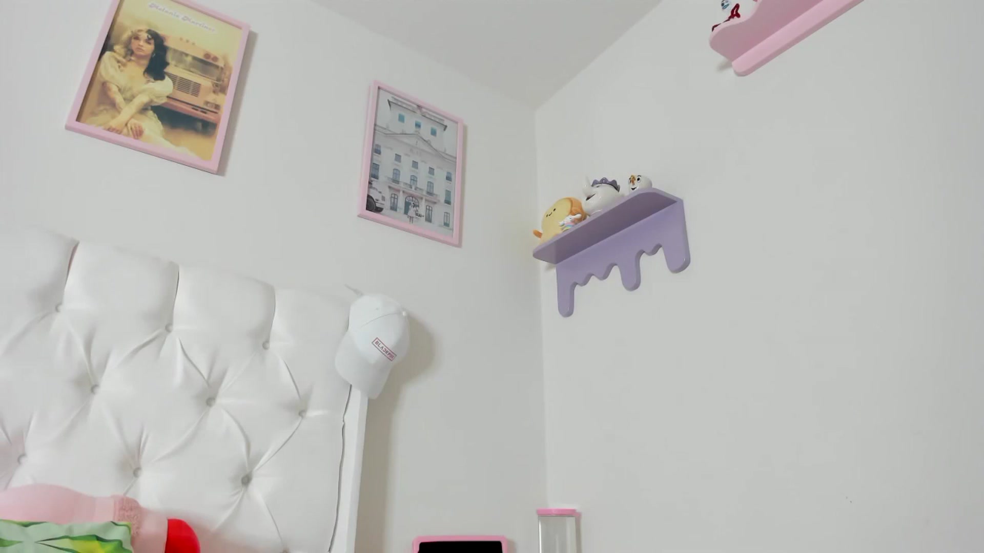 Gallery image thumbnail from Cherrycute666's myfreecams stream on, 10/03/2023, 08:26 image 15 of 20