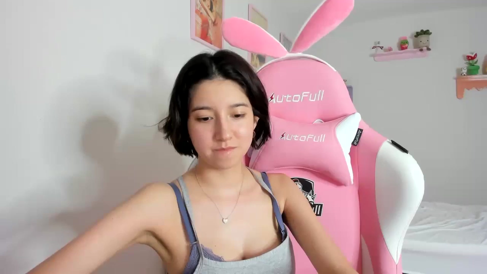 Gallery image thumbnail from Cherrycute666's myfreecams stream on, 10/04/2023, 05:06 image 6 of 20