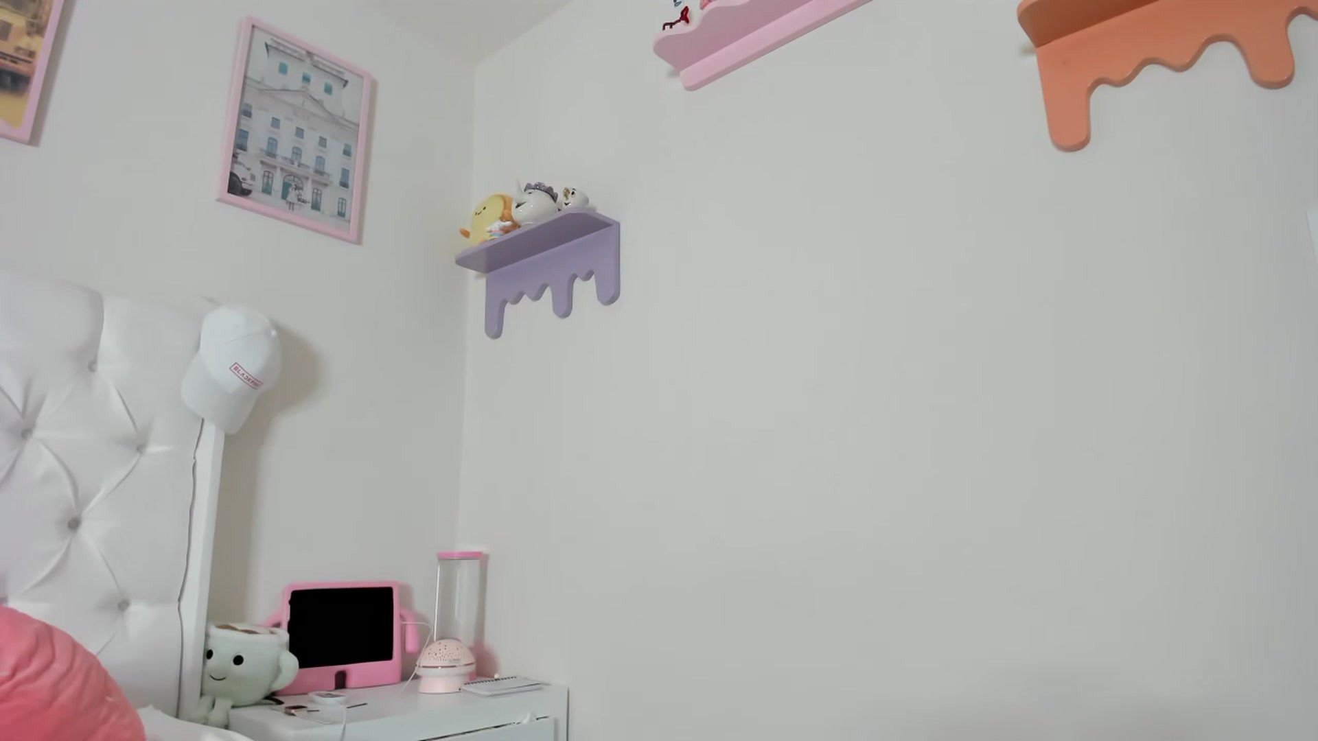 Gallery image thumbnail from Cherrycute666's myfreecams stream on, 10/04/2023, 07:25 image 8 of 20