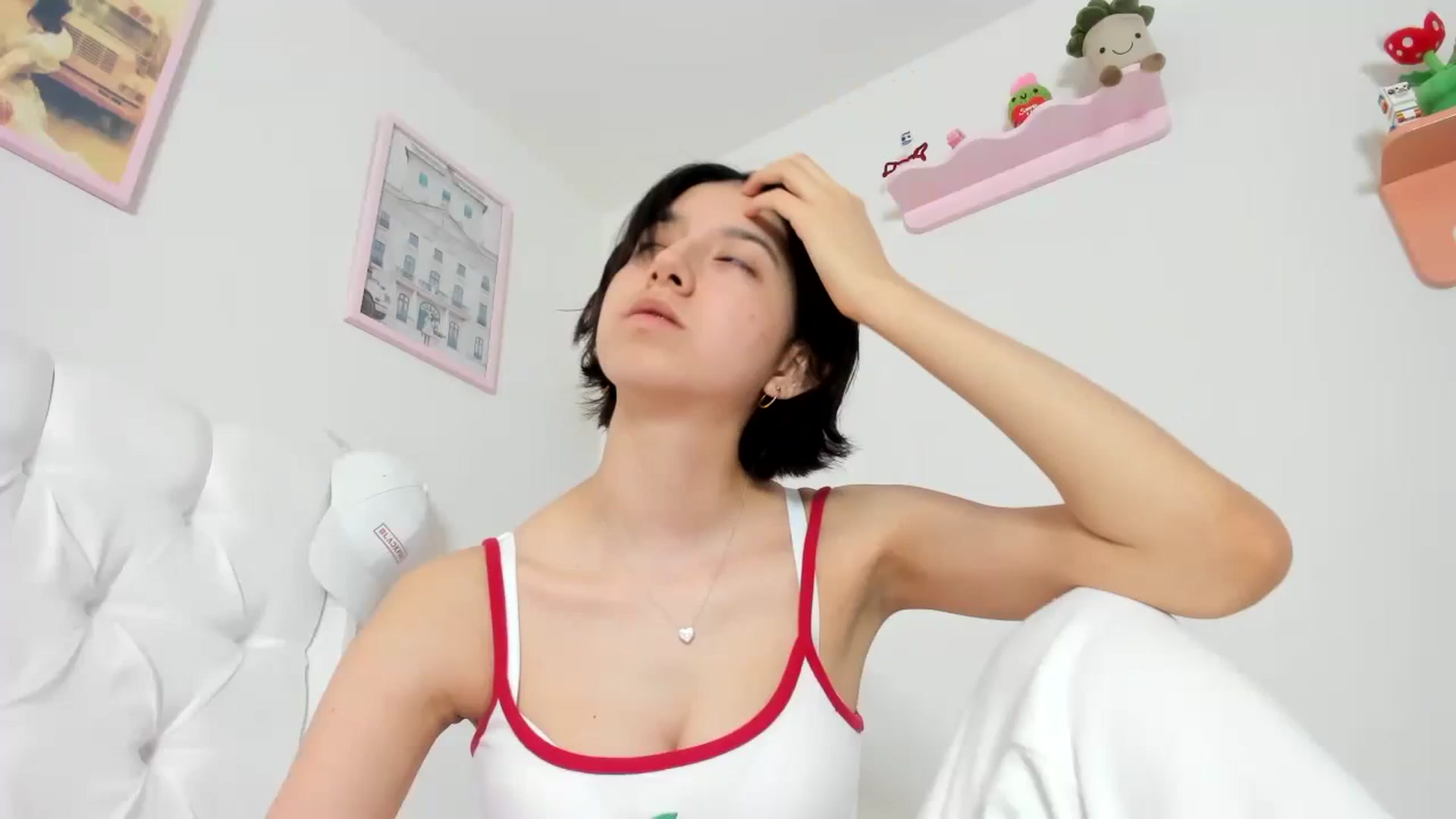 Gallery image thumbnail from Cherrycute666's myfreecams stream on, 10/04/2023, 08:02 image 1 of 20