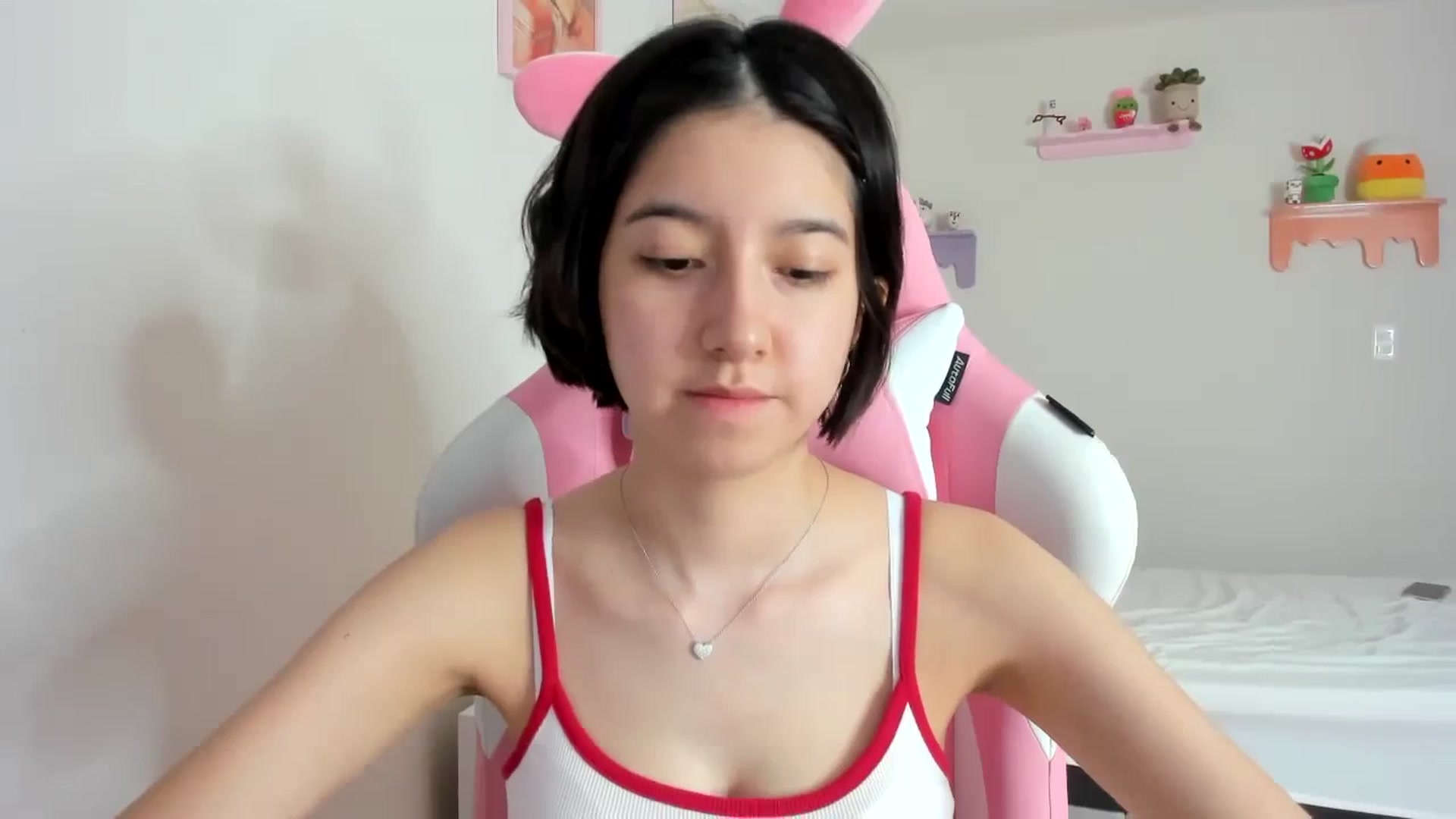Gallery image thumbnail from Cherrycute666's myfreecams stream on, 10/04/2023, 22:46 image 18 of 20