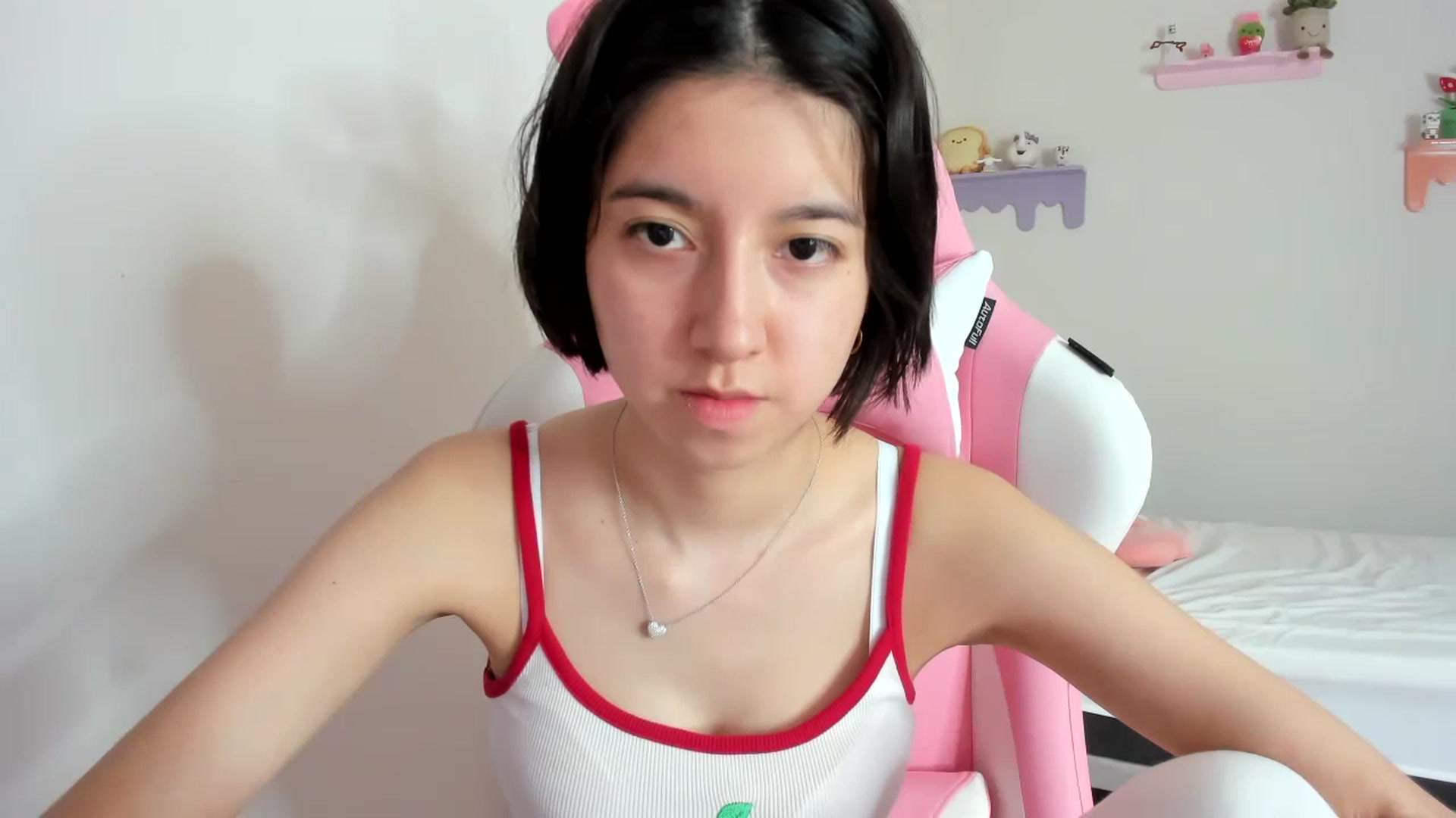 Gallery image thumbnail from Cherrycute666's myfreecams stream on, 10/04/2023, 22:46 image 12 of 20