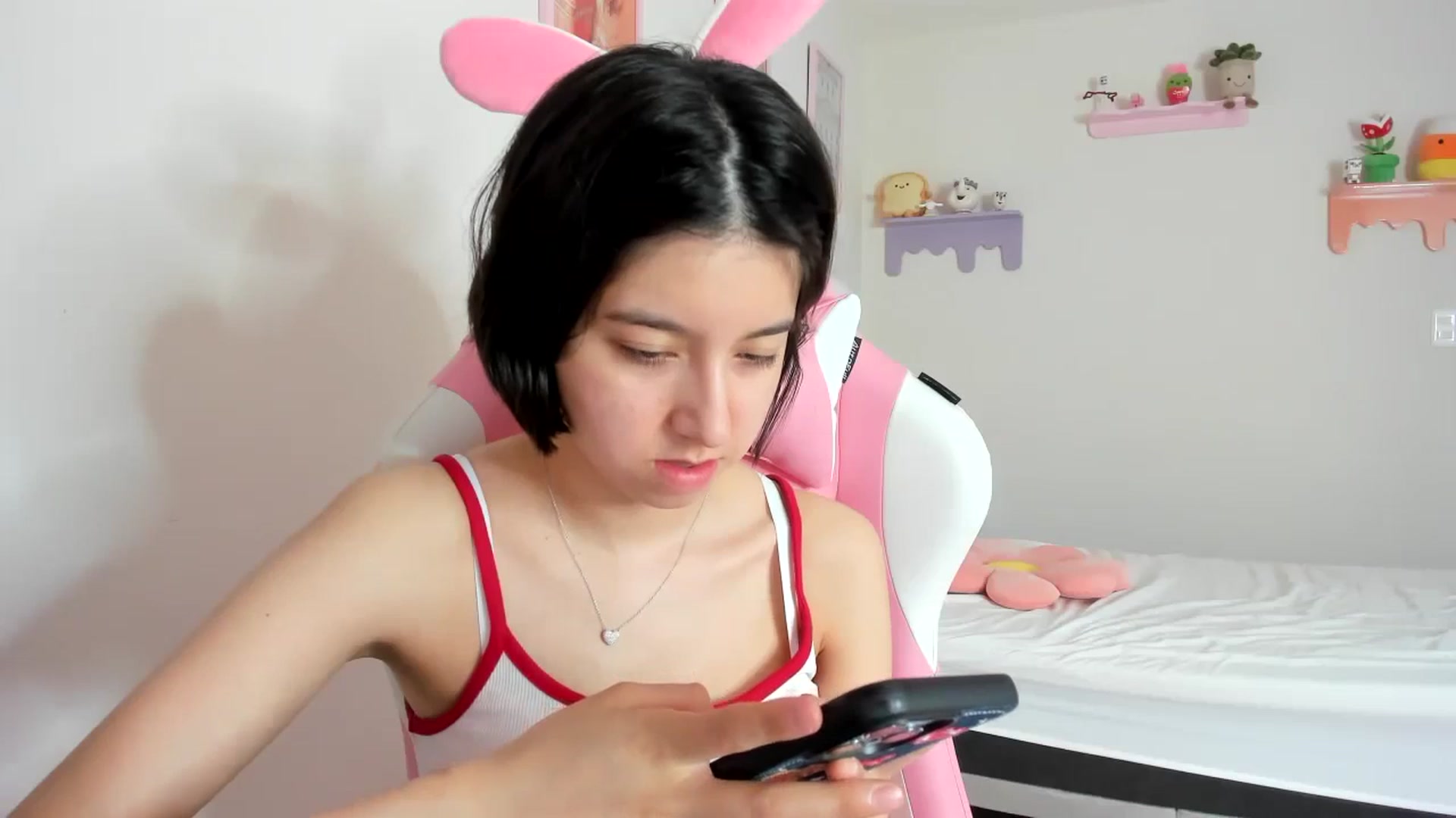 Gallery image thumbnail from Cherrycute666's myfreecams stream on, 10/04/2023, 22:46 image 7 of 20