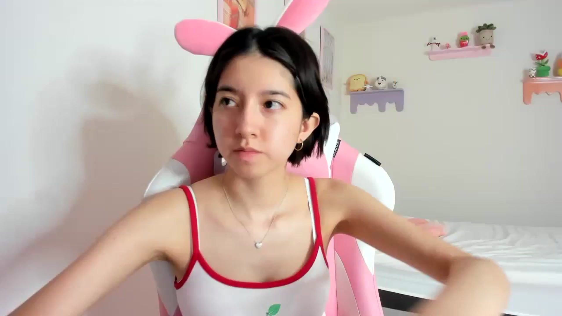 Gallery image thumbnail from Cherrycute666's myfreecams stream on, 10/04/2023, 23:30 image 1 of 20