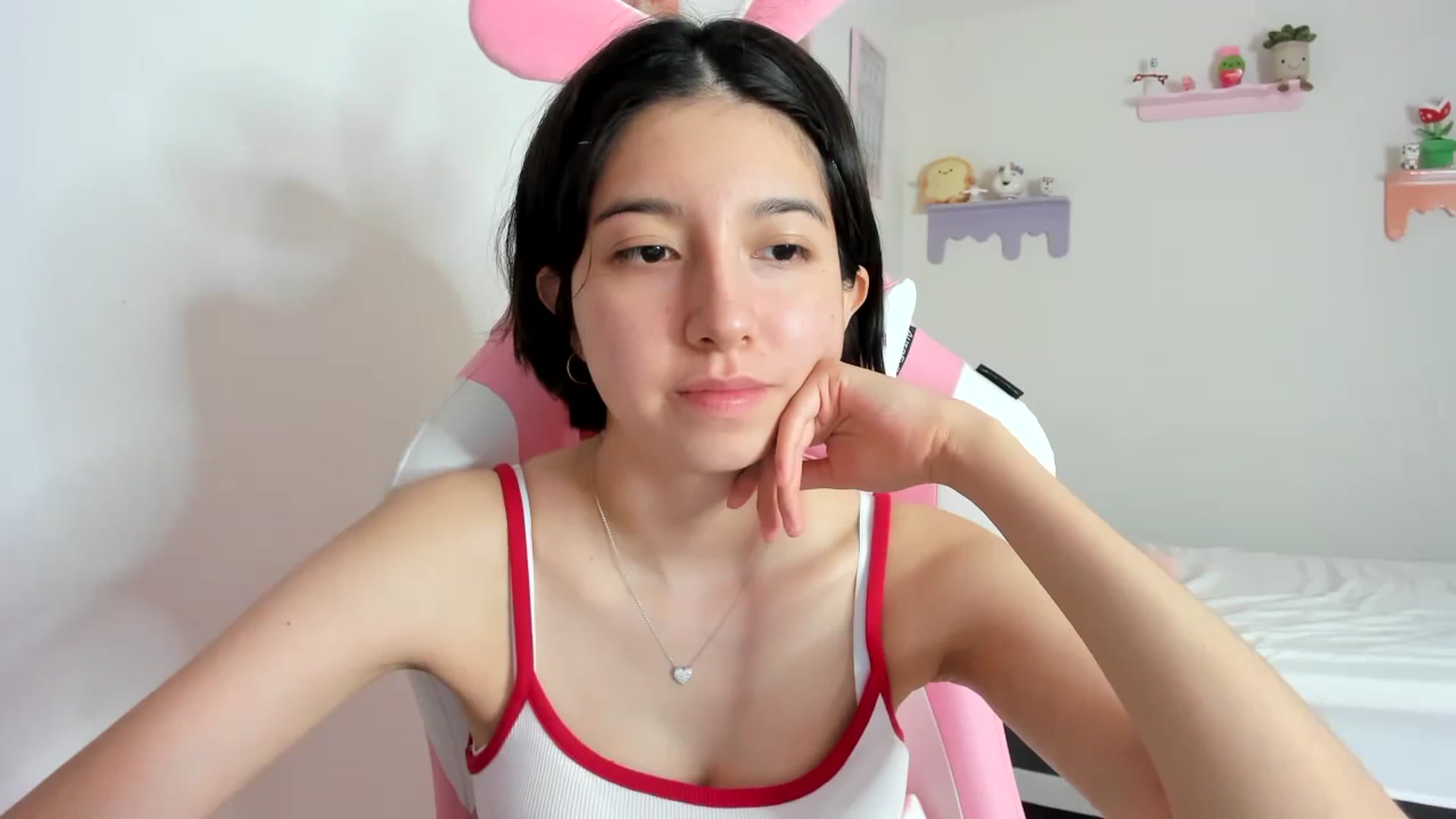 Gallery image thumbnail from Cherrycute666's myfreecams stream on, 10/04/2023, 23:30 image 9 of 20