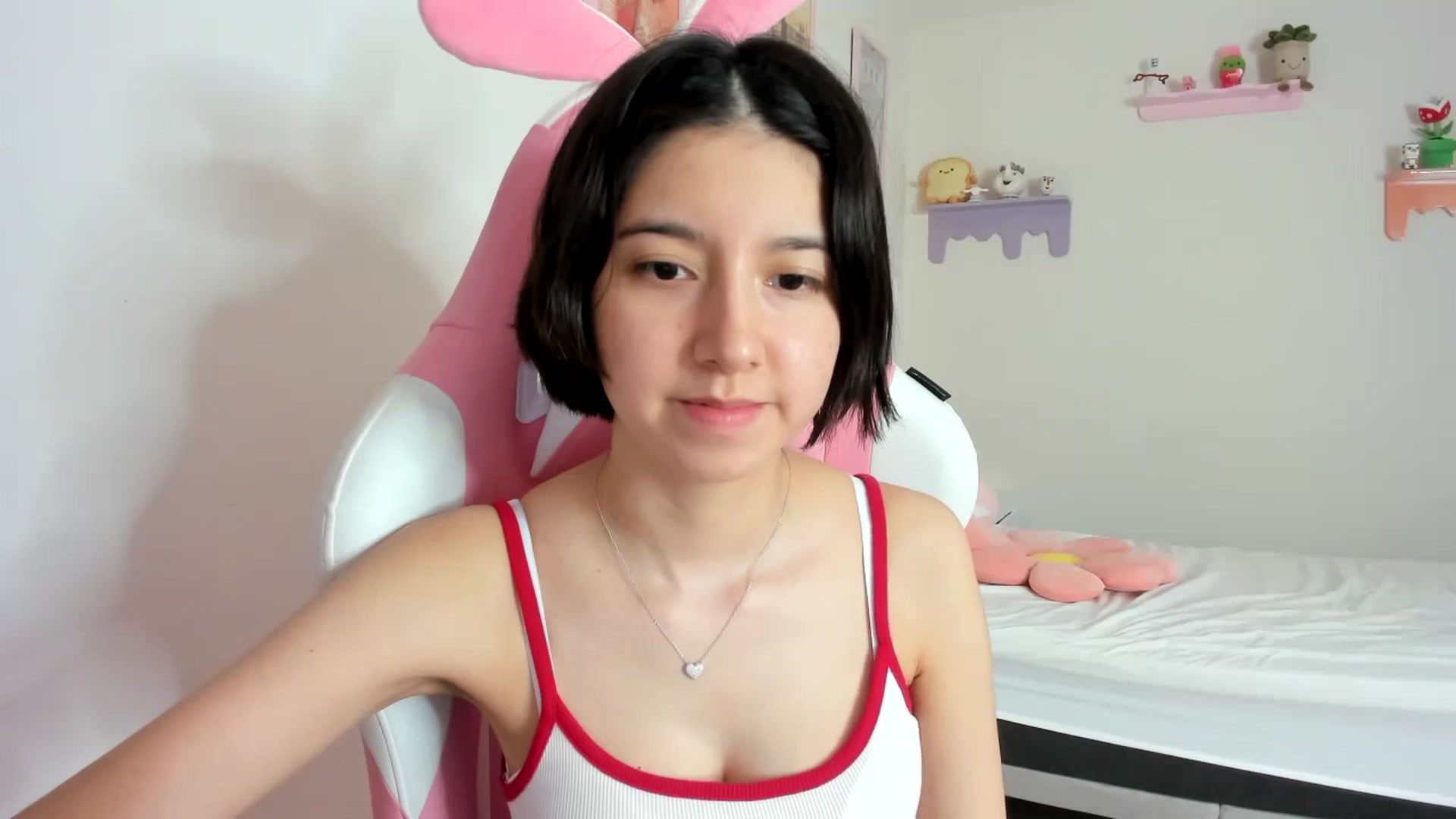 Gallery image thumbnail from Cherrycute666's myfreecams stream on, 10/04/2023, 23:30 image 16 of 20