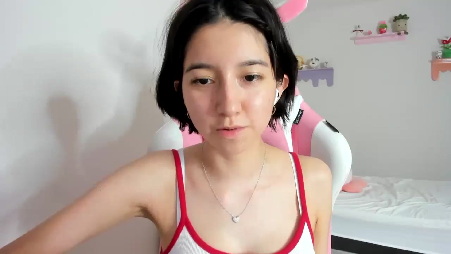 Gallery image thumbnail from Cherrycute666's myfreecams stream on, 10/05/2023, 07:26 image 12 of 20