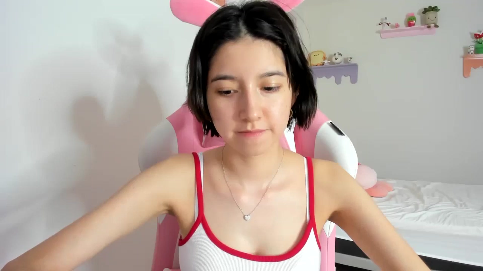 Gallery image thumbnail from Cherrycute666's myfreecams stream on, 10/05/2023, 07:26 image 20 of 20