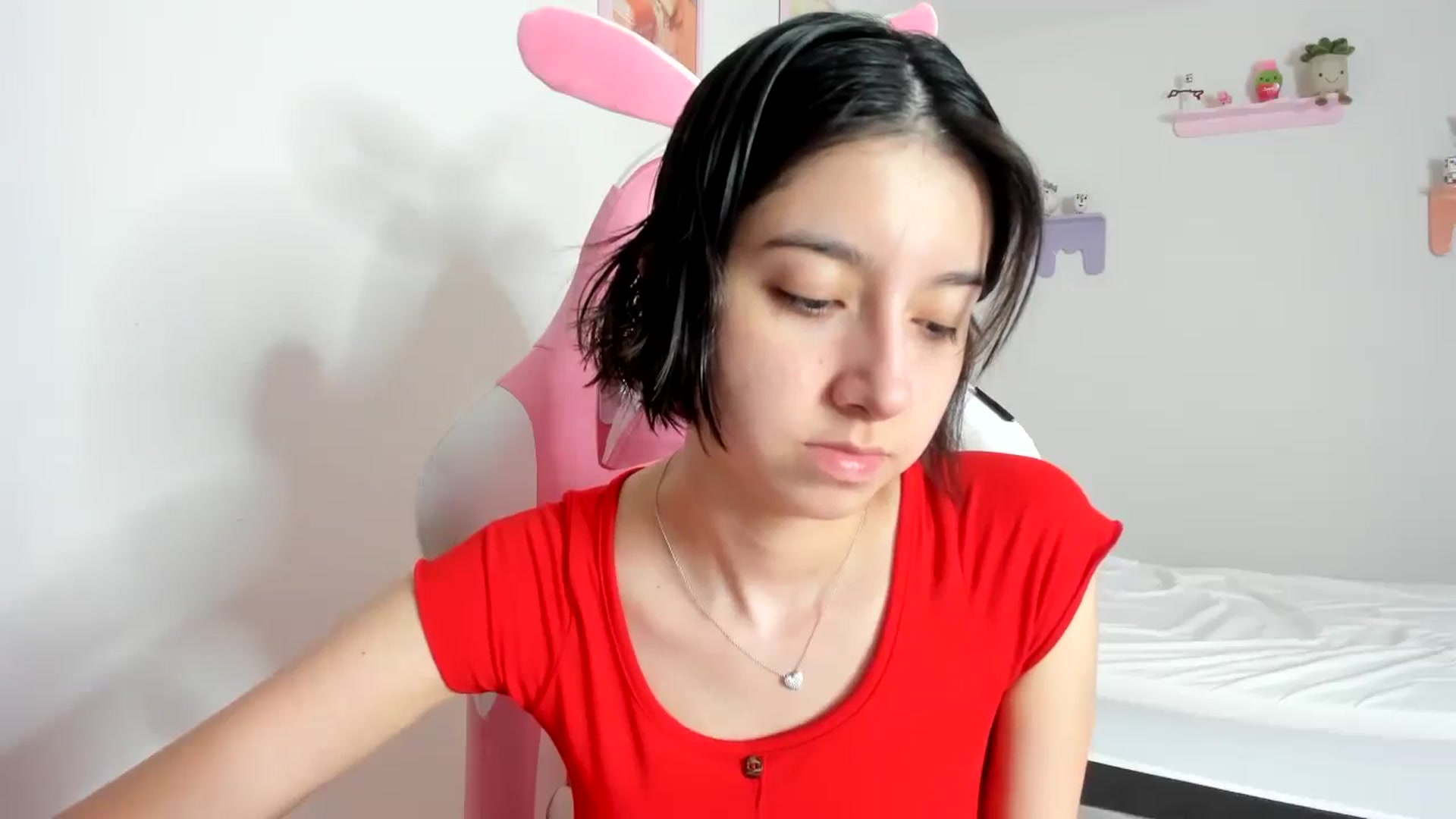 Gallery image thumbnail from Cherrycute666's myfreecams stream on, 10/05/2023, 08:25 image 14 of 20