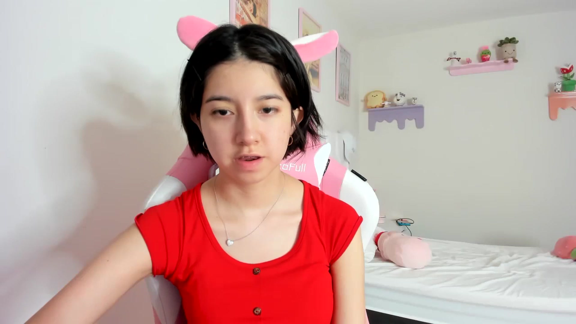 Gallery image thumbnail from Cherrycute666's myfreecams stream on, 10/05/2023, 20:09 image 6 of 20