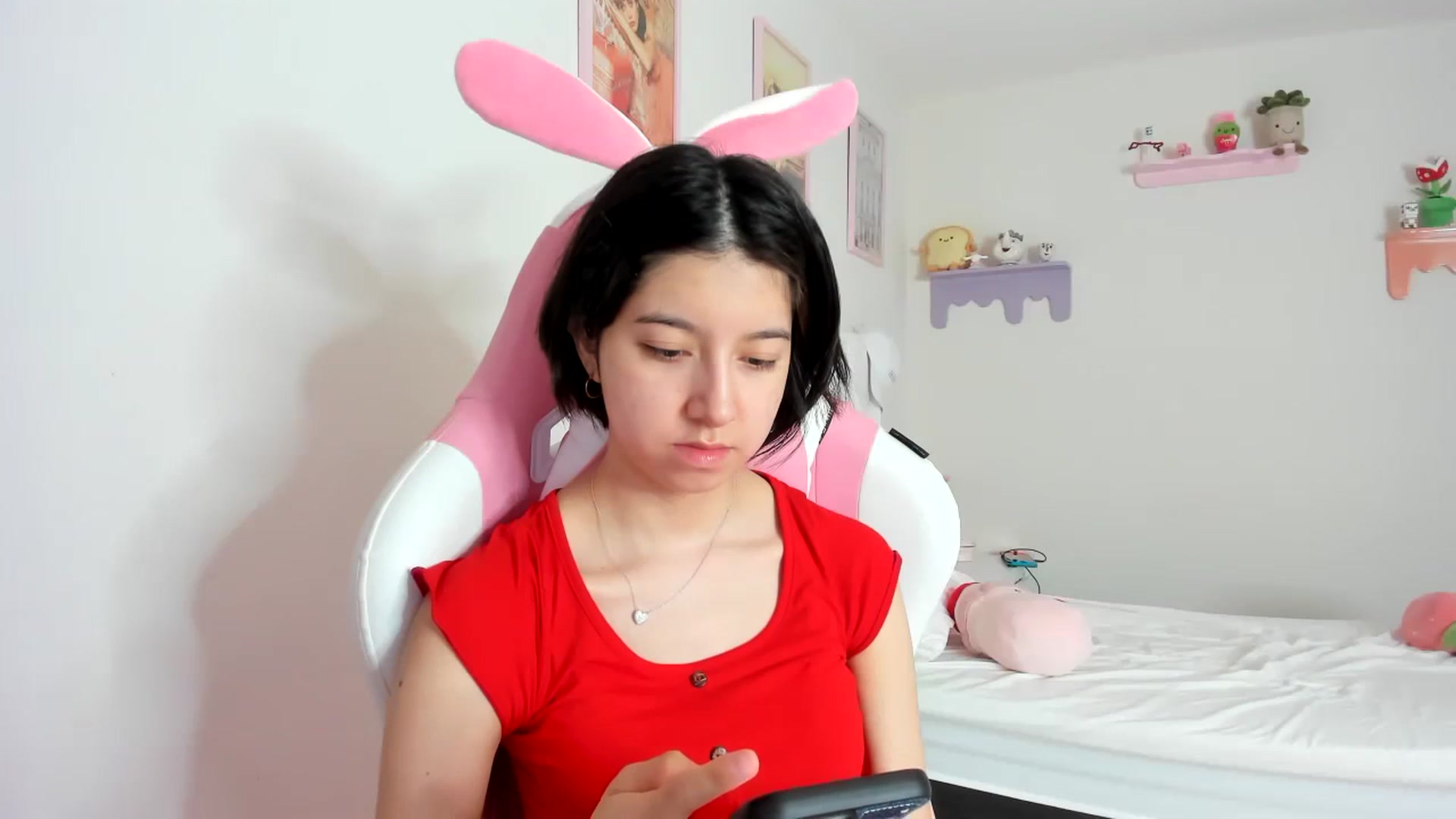 Gallery image thumbnail from Cherrycute666's myfreecams stream on, 10/05/2023, 20:09 image 13 of 20