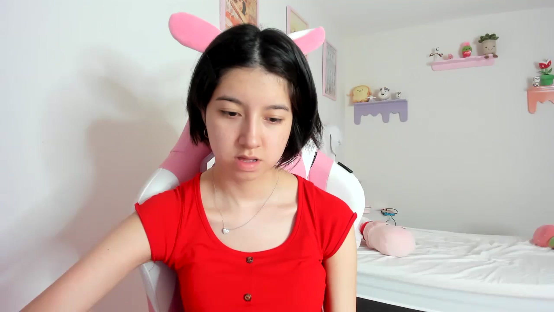 Gallery image thumbnail from Cherrycute666's myfreecams stream on, 10/05/2023, 20:09 image 12 of 20