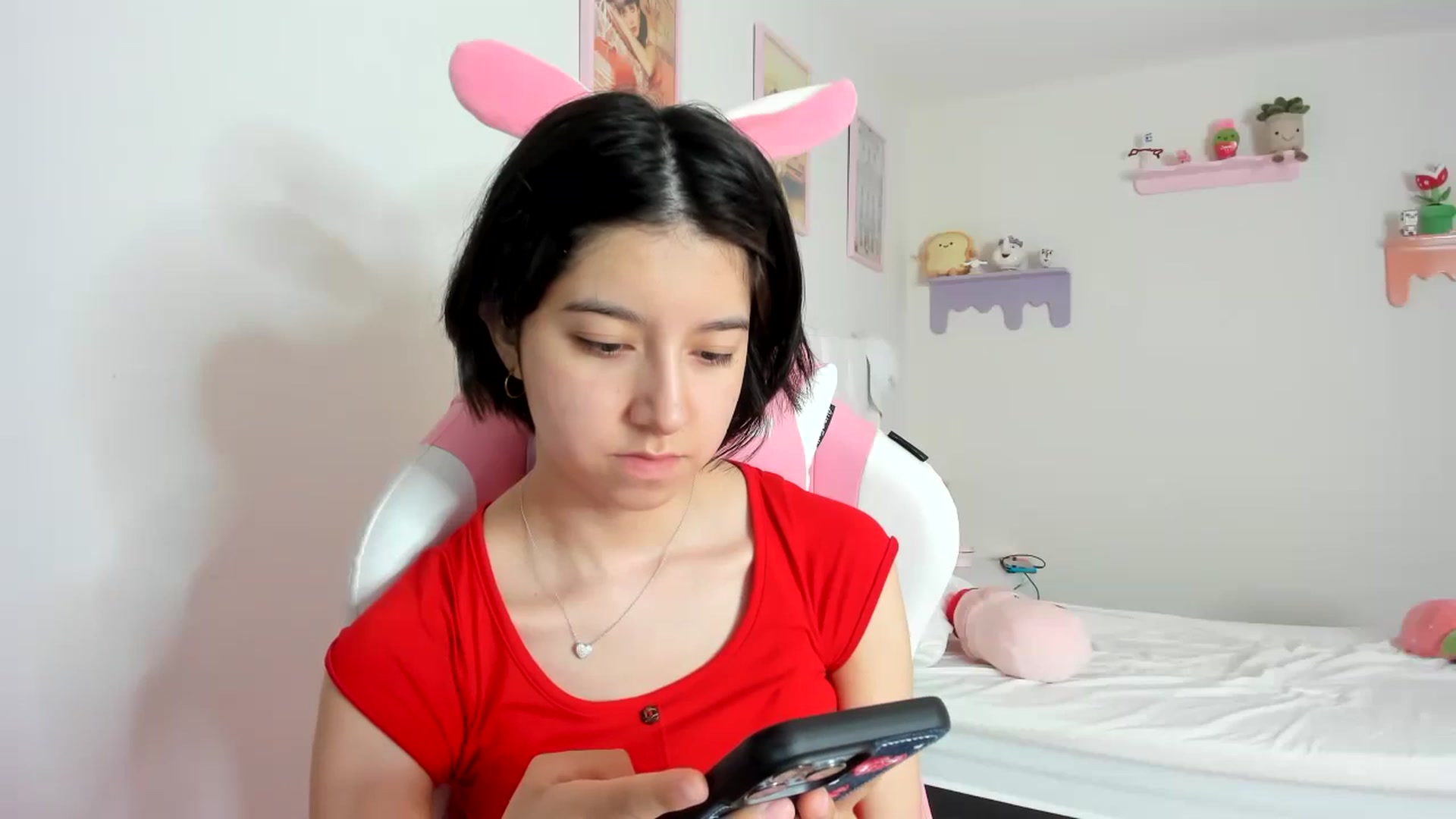 Gallery image thumbnail from Cherrycute666's myfreecams stream on, 10/05/2023, 20:09 image 9 of 20