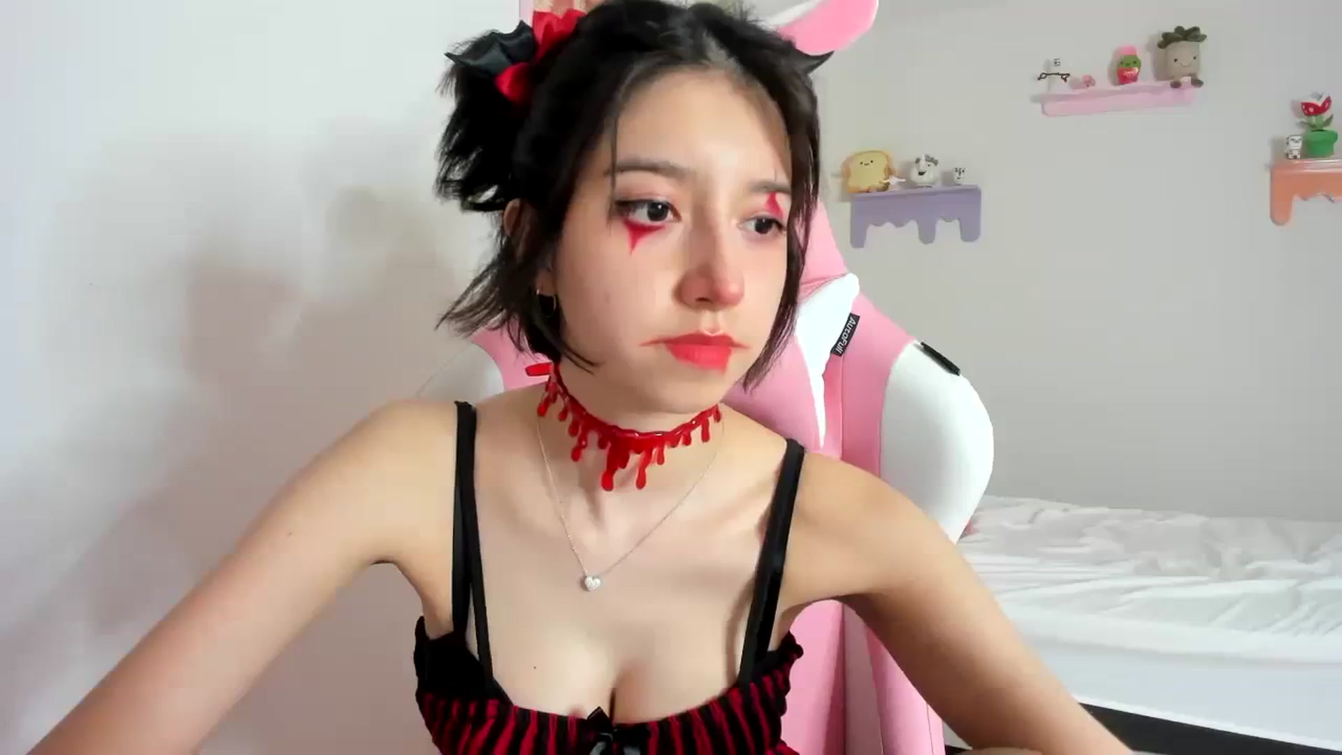 Gallery image thumbnail from Cherrycute666's myfreecams stream on, 10/06/2023, 23:18 image 18 of 20