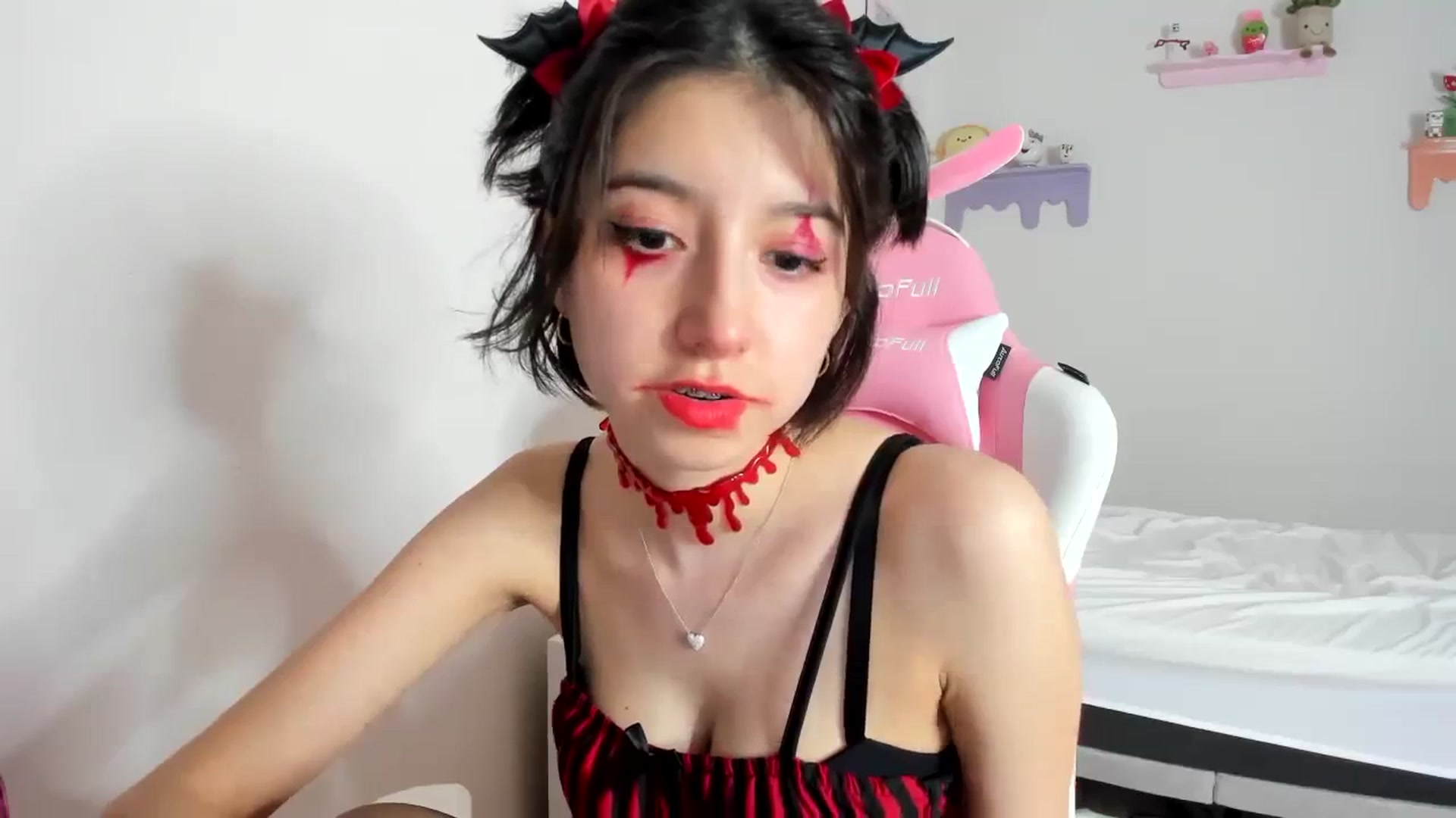 Gallery image thumbnail from Cherrycute666's myfreecams stream on, 10/07/2023, 24:31 image 8 of 20