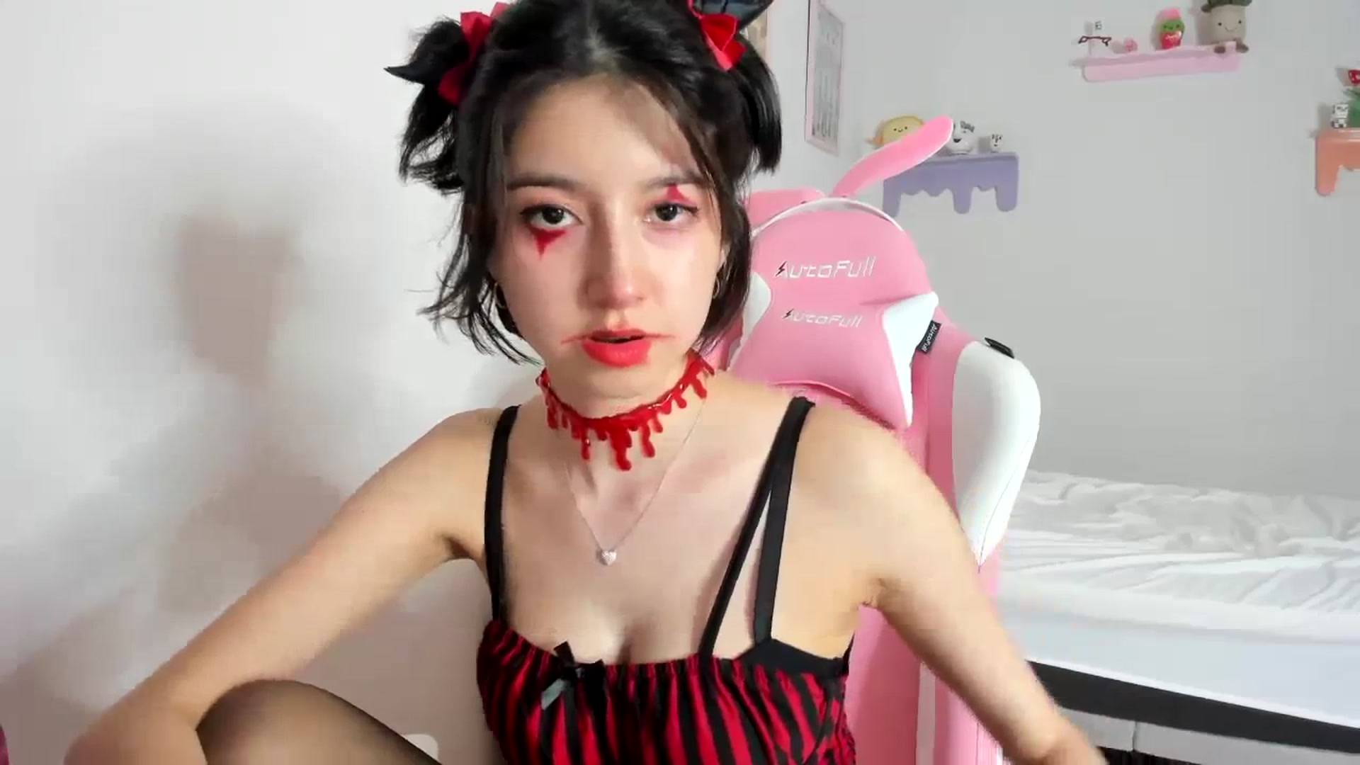 Gallery image thumbnail from Cherrycute666's myfreecams stream on, 10/07/2023, 24:59 image 8 of 20