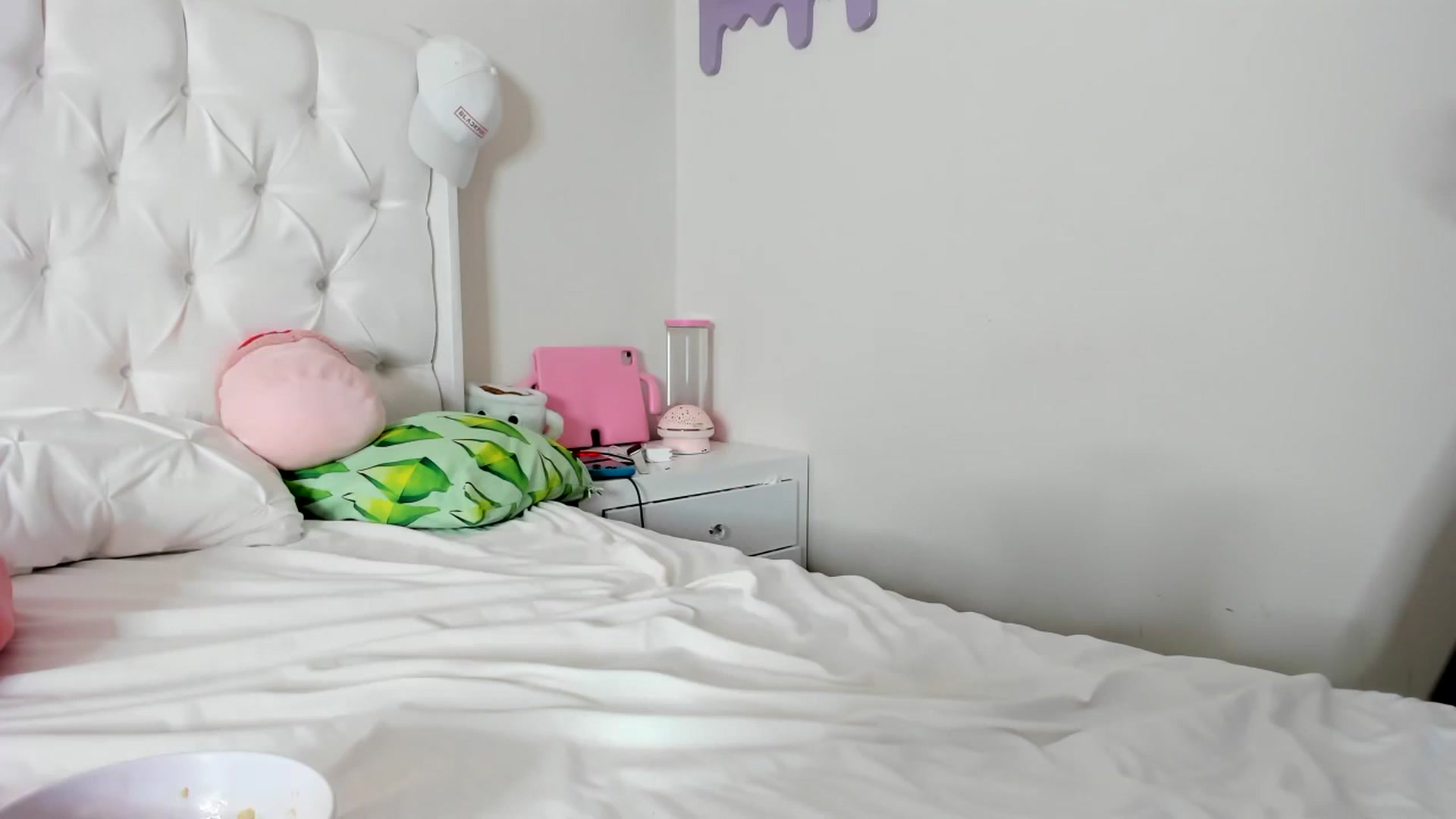 Gallery image thumbnail from Cherrycute666's myfreecams stream on, 10/07/2023, 02:13 image 11 of 20