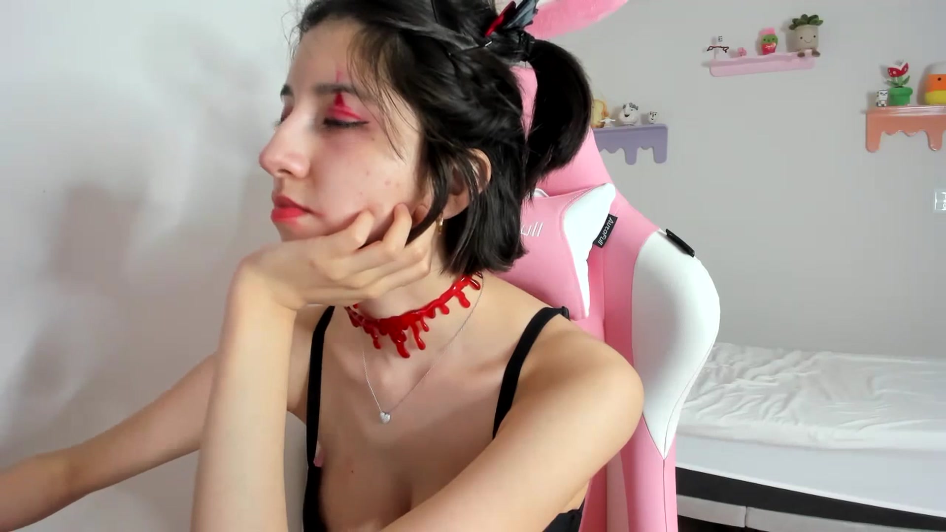 Gallery image thumbnail from Cherrycute666's myfreecams stream on, 10/07/2023, 06:52 image 18 of 20