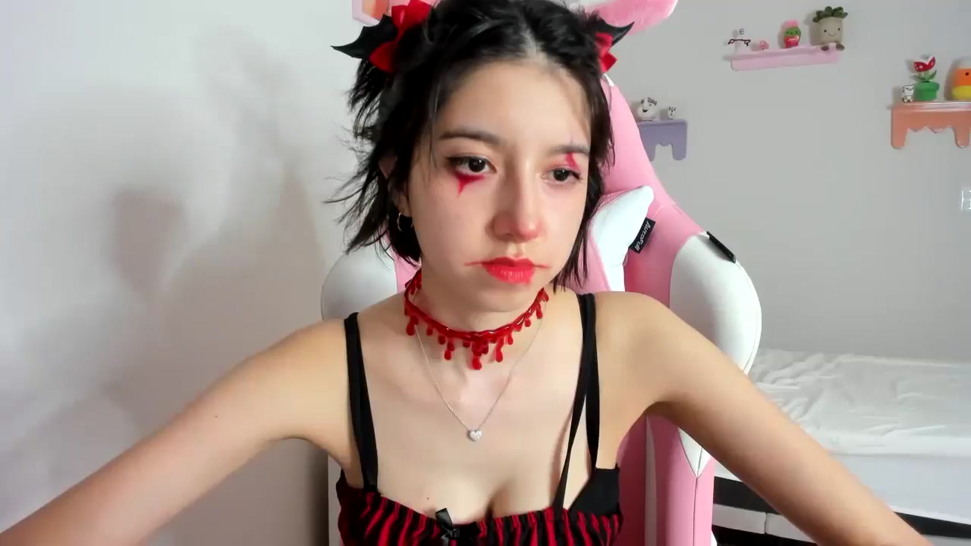 Gallery image thumbnail from Cherrycute666's myfreecams stream on, 10/07/2023, 08:09 image 2 of 20