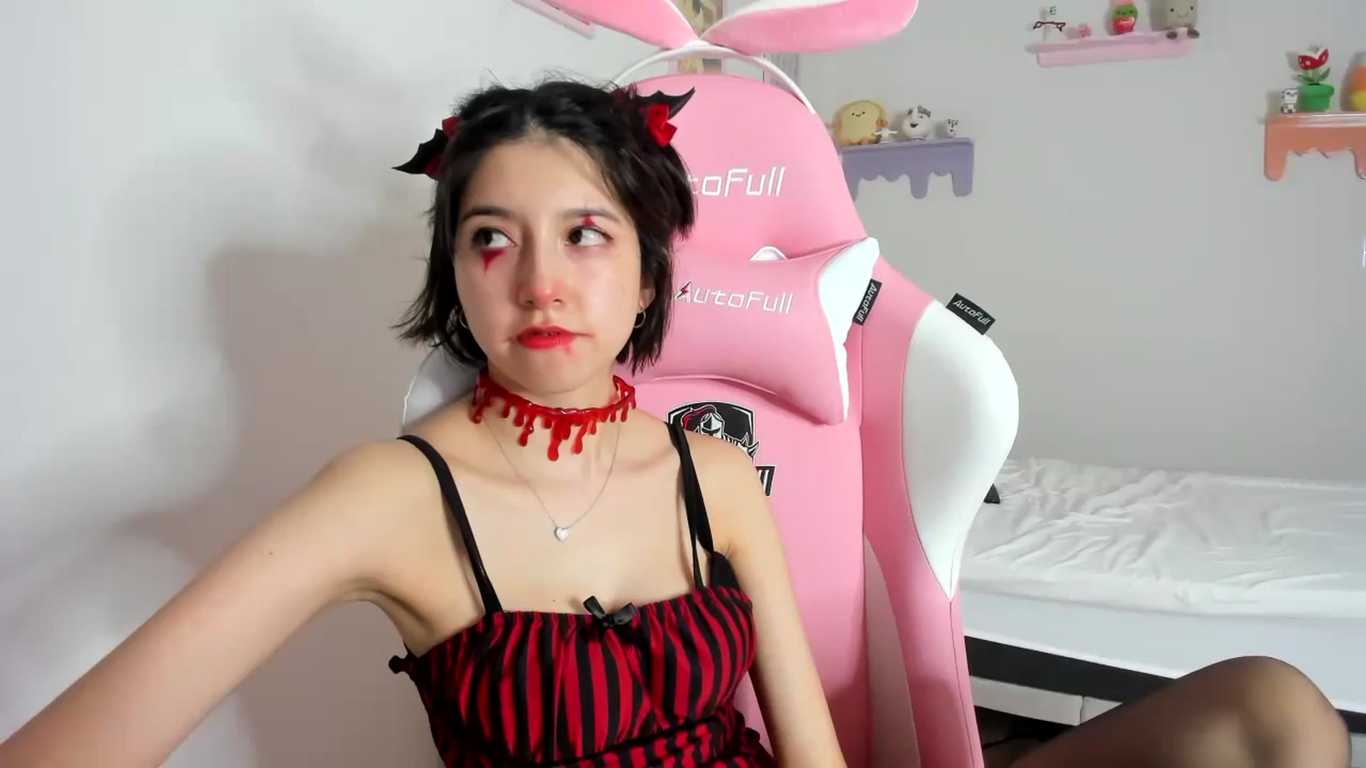 Gallery image thumbnail from Cherrycute666's myfreecams stream on, 10/07/2023, 08:09 image 18 of 20
